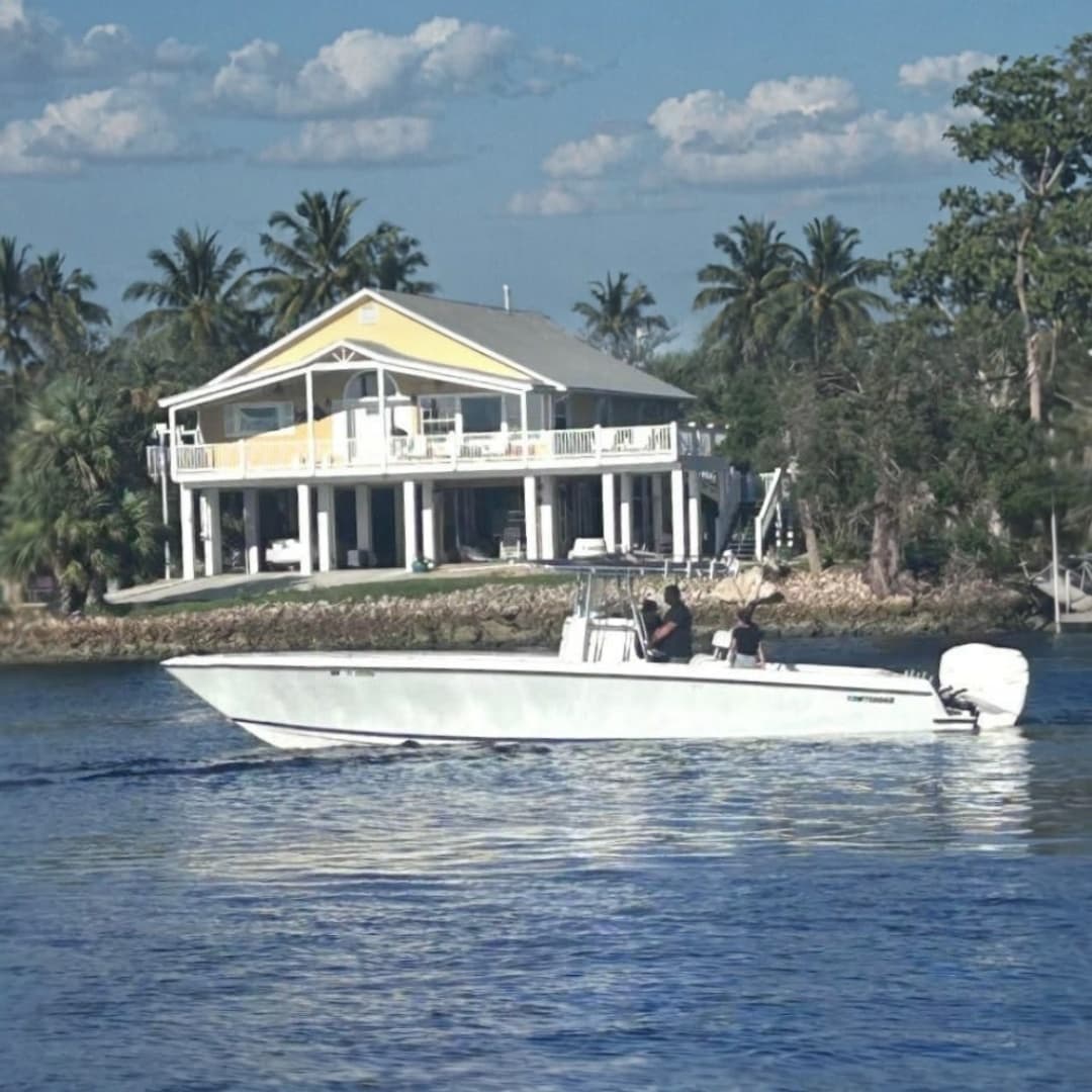 2005 Contender 36 Open — 2005 · 36' · Pre-Owned