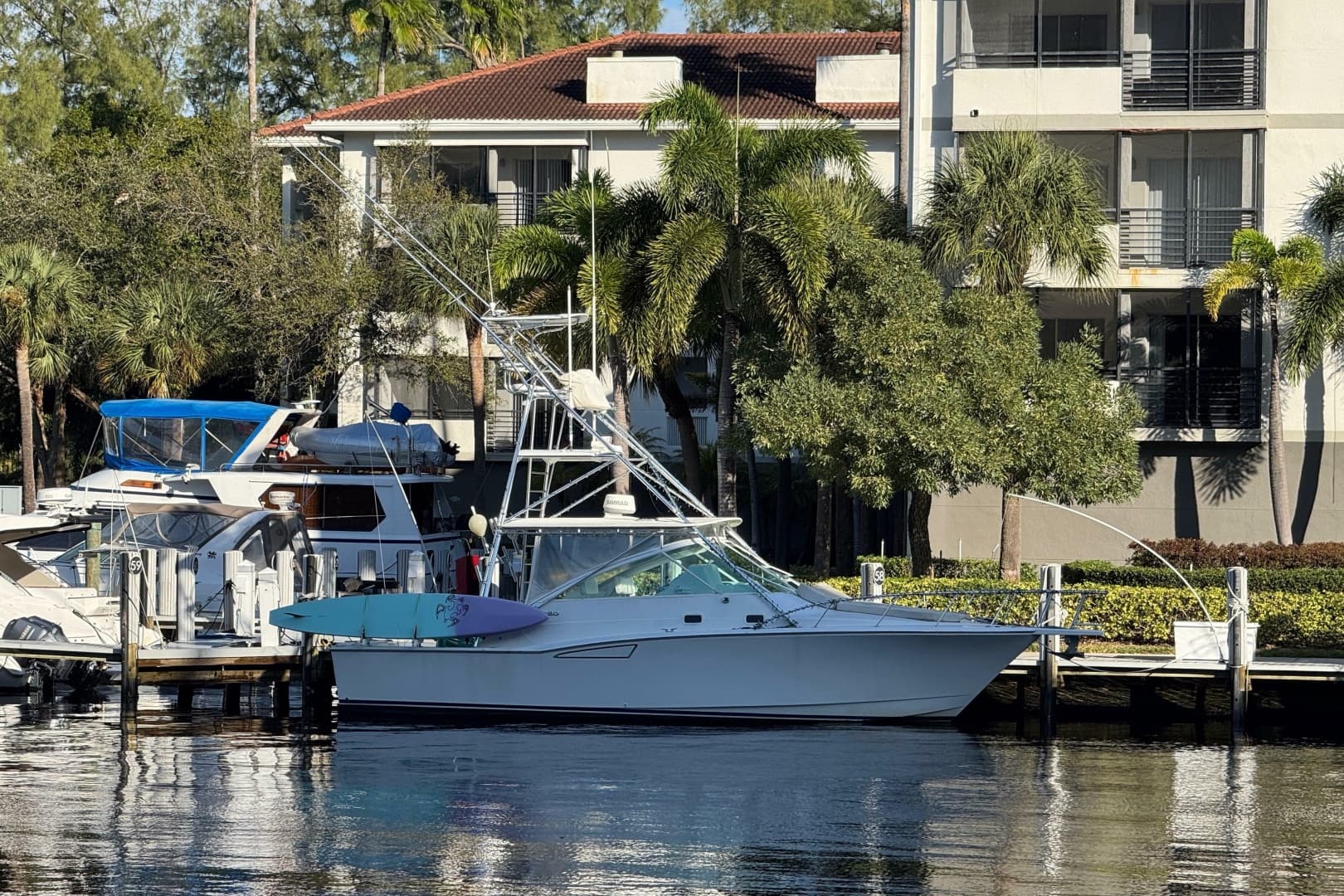 Island Oasis — 2001 · 37' · Pre-Owned