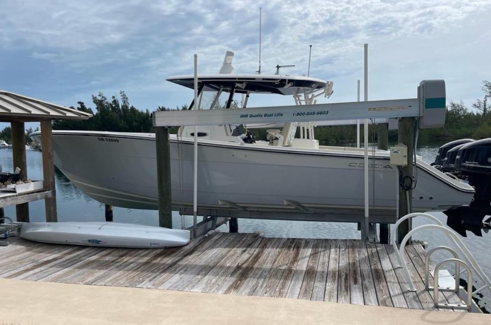 2016 Cobia 344 Center Console — 2016 · 34' · Pre-Owned