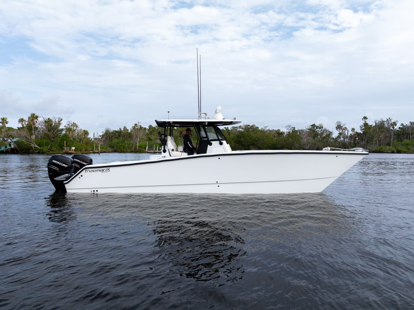 2019 Freeman VH — 2019 · 33' · Pre-Owned