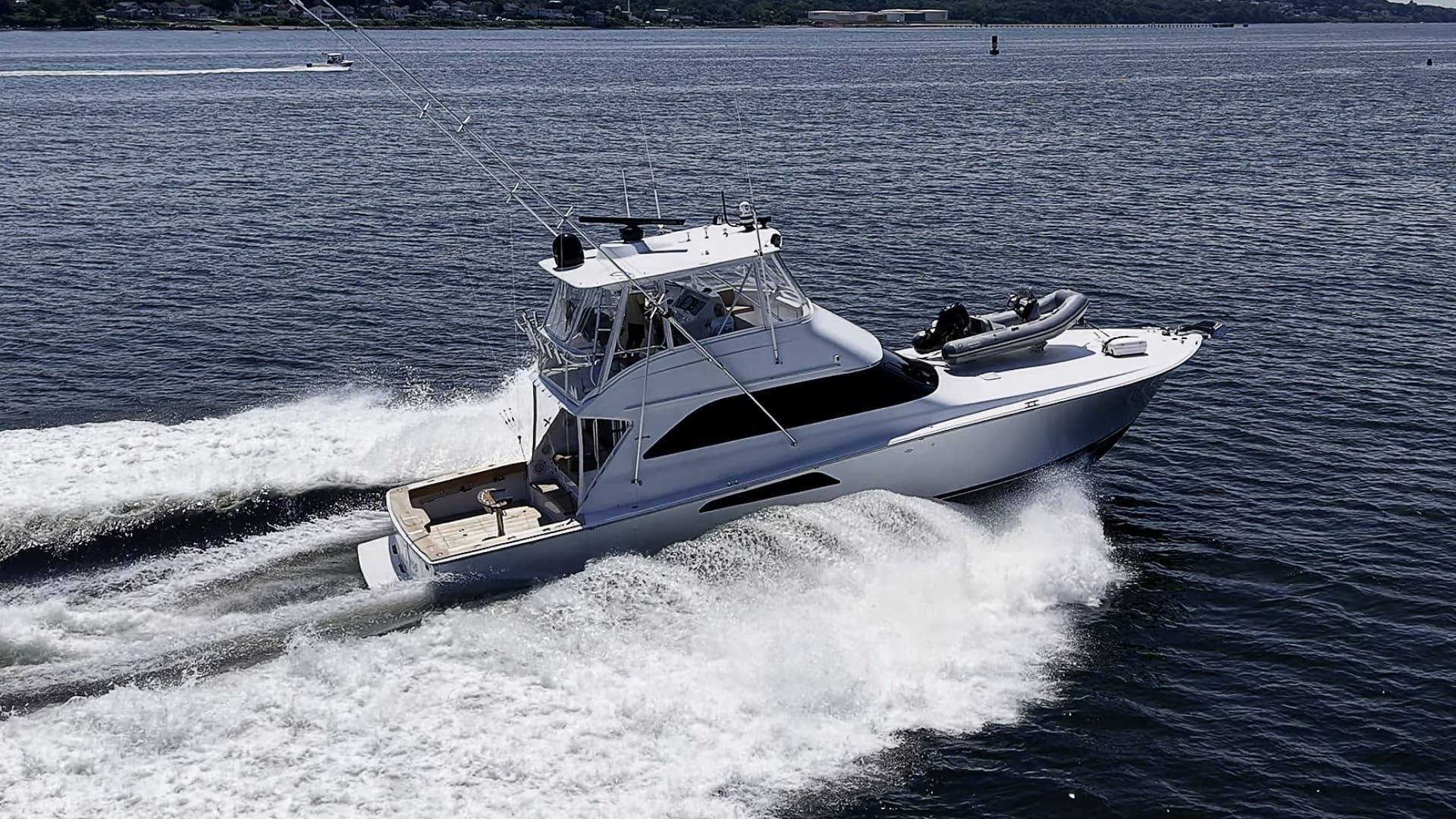 Catchin Time — 2002 · 52' · 3 Cabins · Pre-Owned