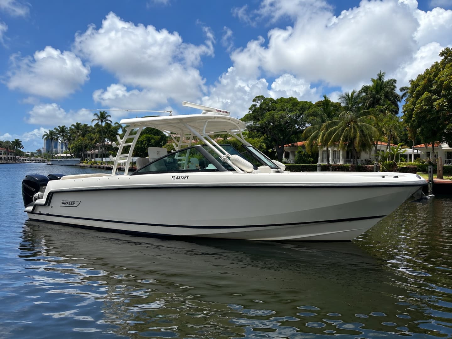2015 Boston Whaler — 2015 · 27' · Pre-Owned
