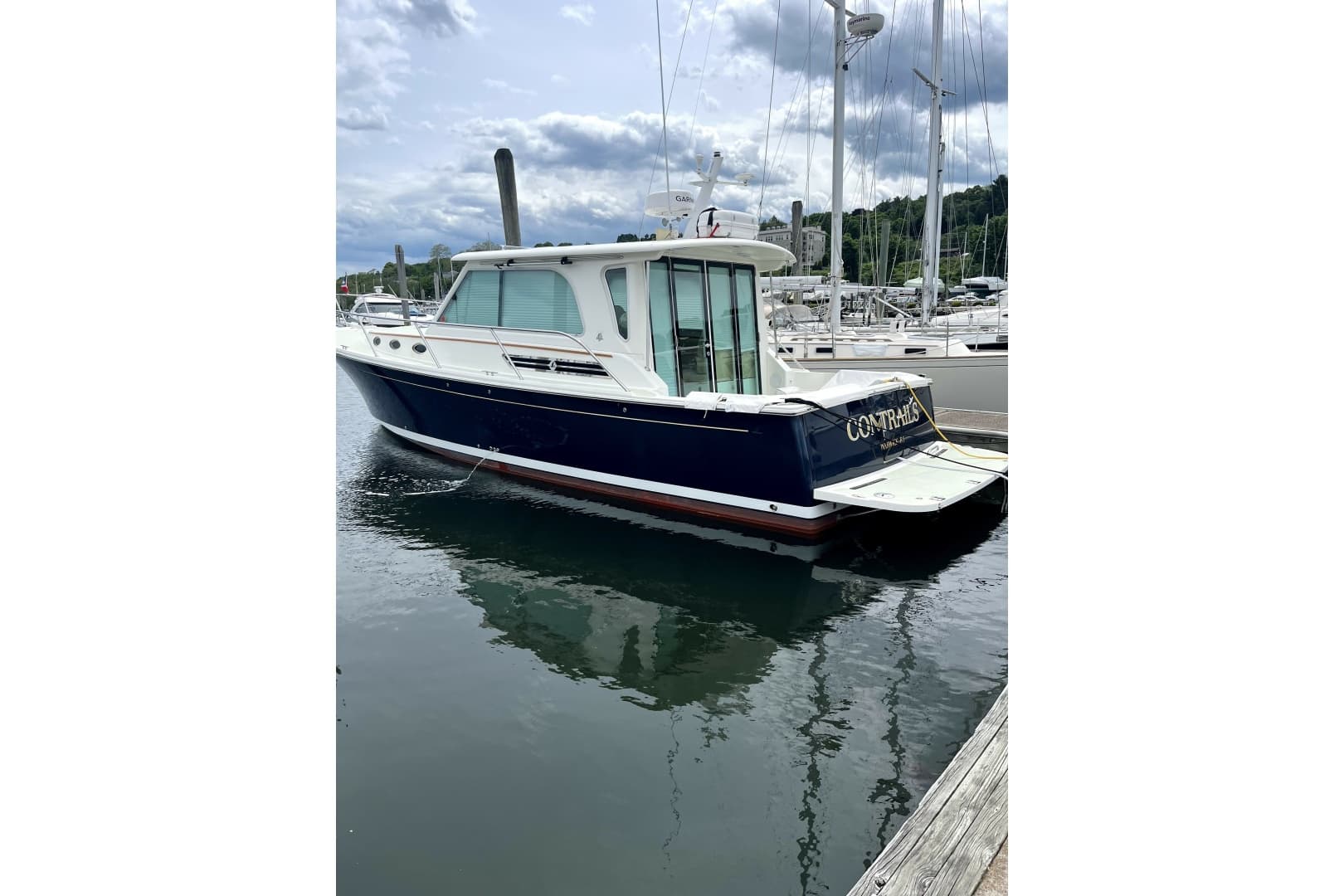 Contrails — 2018 · 42' · Pre-Owned