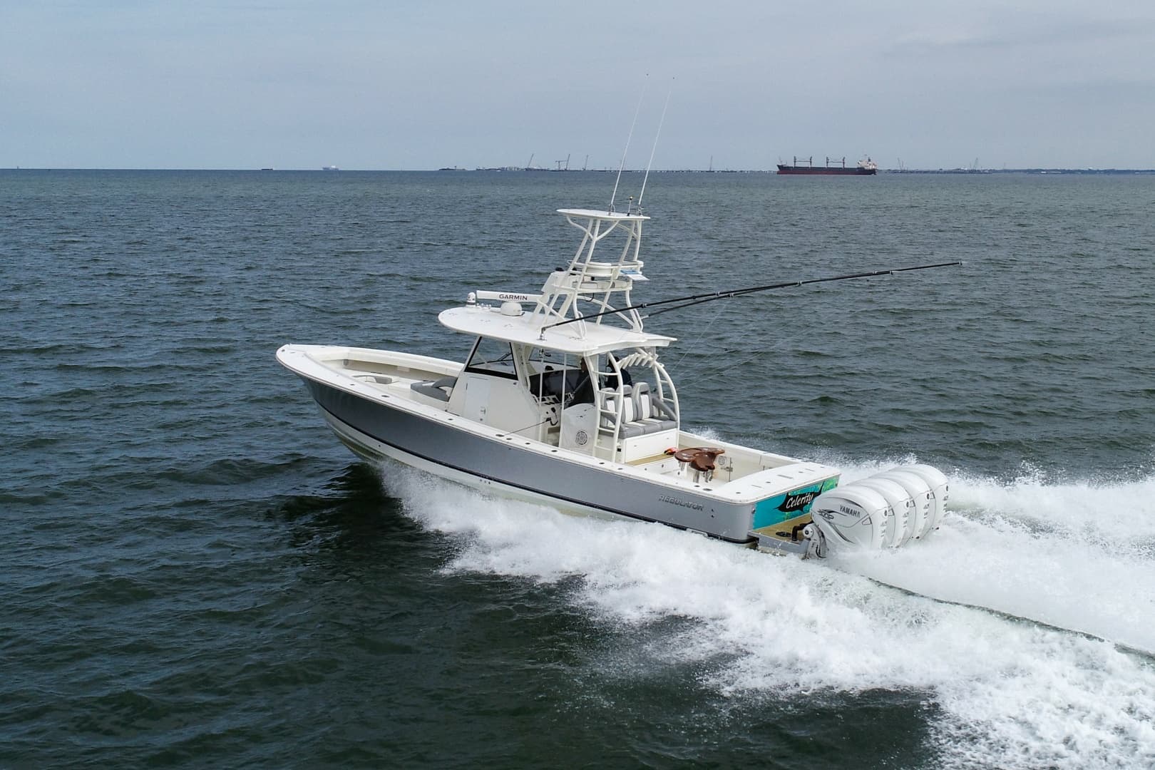 2019 Regulator 41 — 2019 · 41' · Pre-Owned