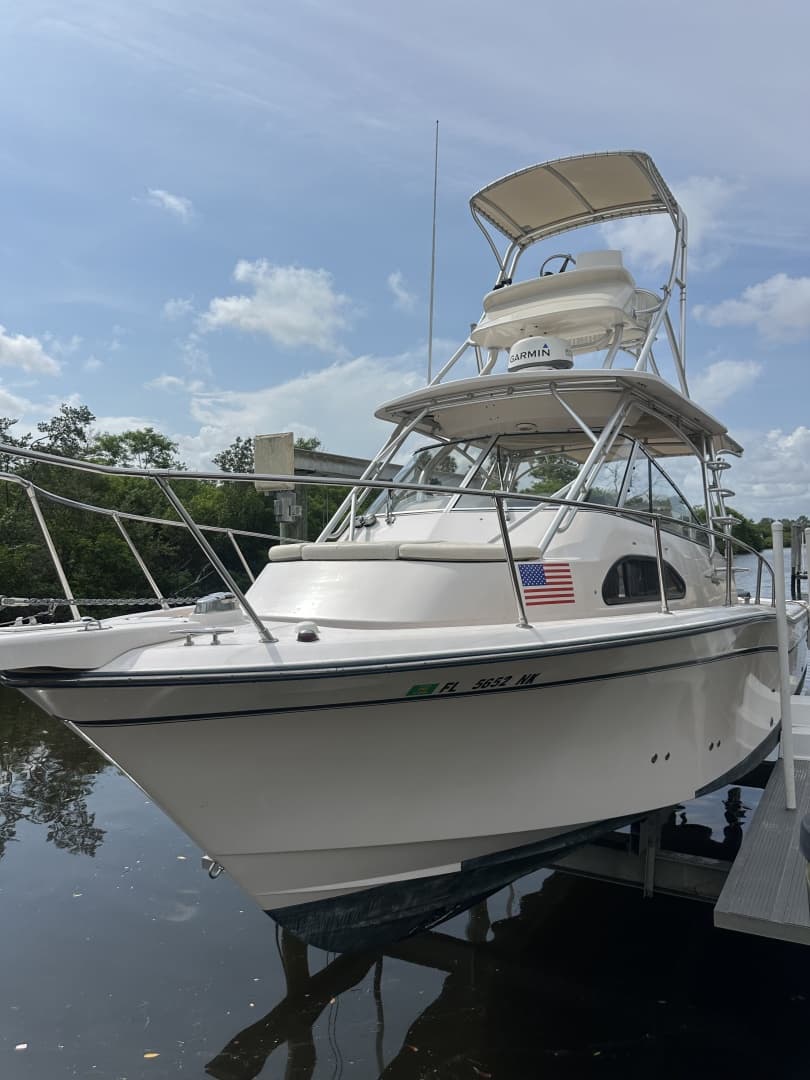Reel Doctor — 2006 · 32' · 1 Cabin · Pre-Owned