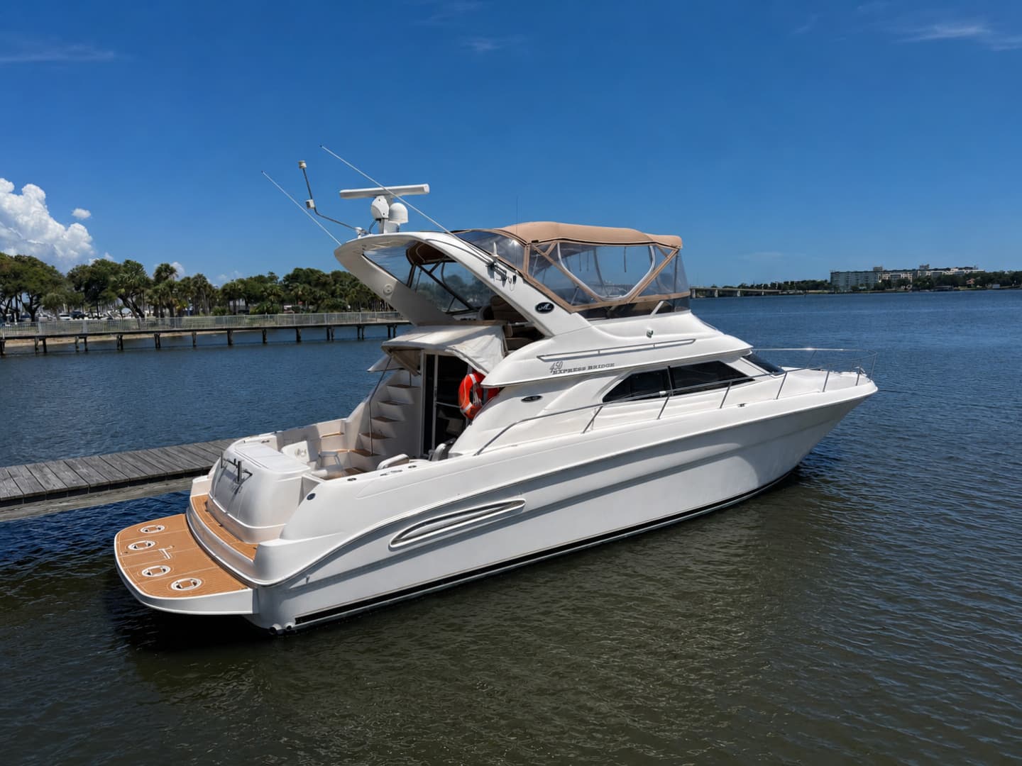 Crown & Water — 2003 · 45' · 2 Cabins · Pre-Owned