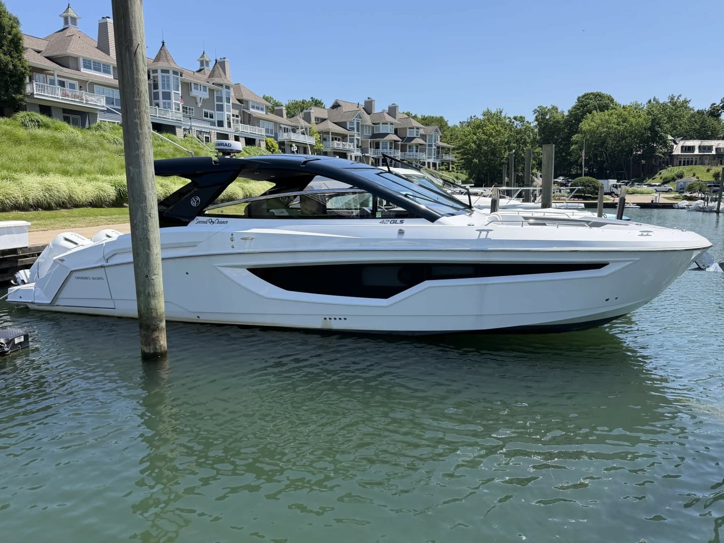 2024 Cruisers Yachts — 2024 · 42' · Pre-Owned
