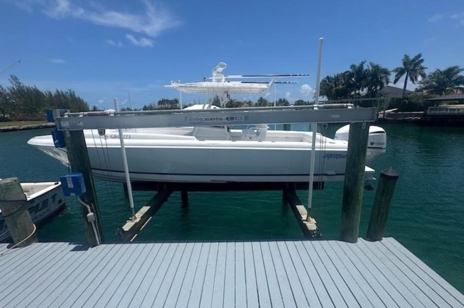 2002 Intrepid 323 Cuddy — 2002 · 32' · Pre-Owned