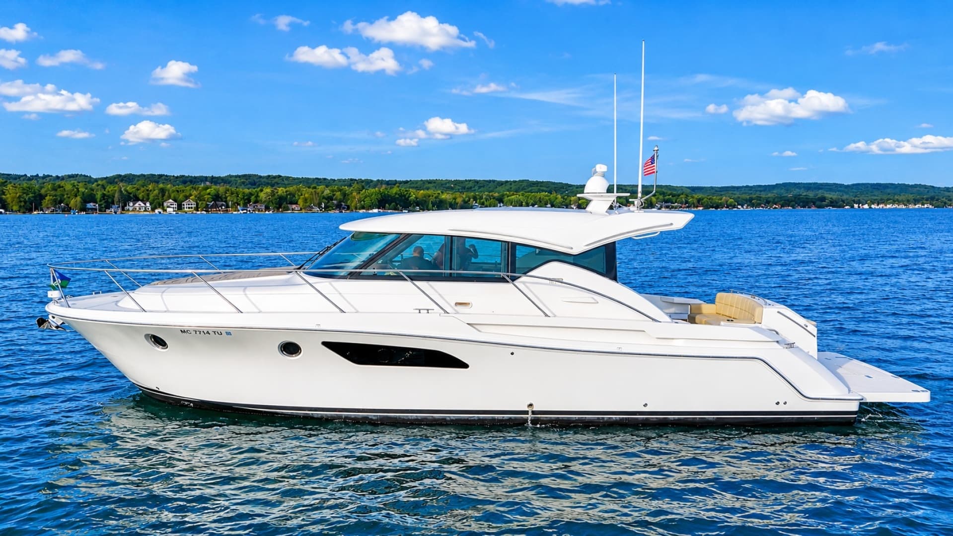 Living' The HighLife — 2016 · 41' · 2 Cabins · Pre-Owned