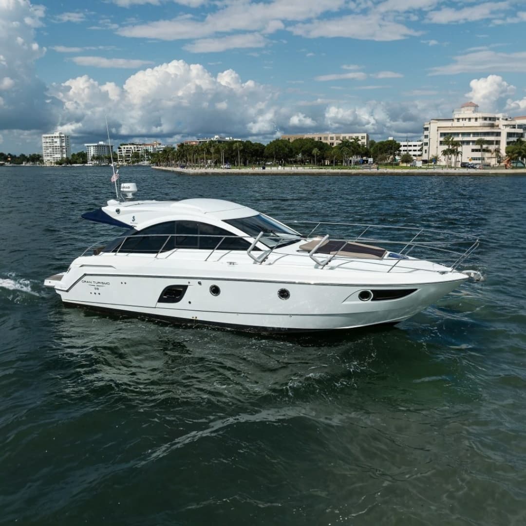 2015 Beneteau Gran Turismo 38 — 2015 · 38' · Pre-Owned