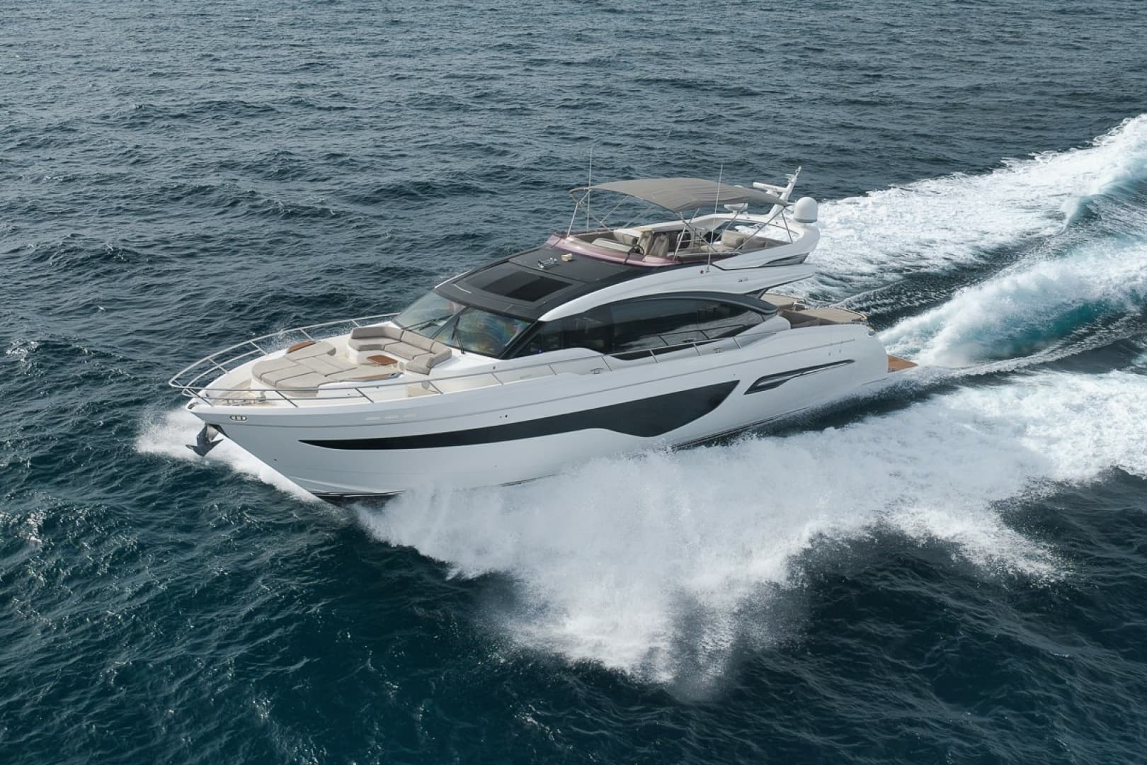 COCOON — 2022 · 80' · 4 Cabins · Pre-Owned