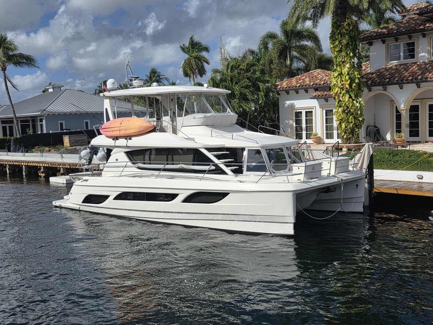 Arcadia — 2016 · 48' · 4 Cabins · Pre-Owned