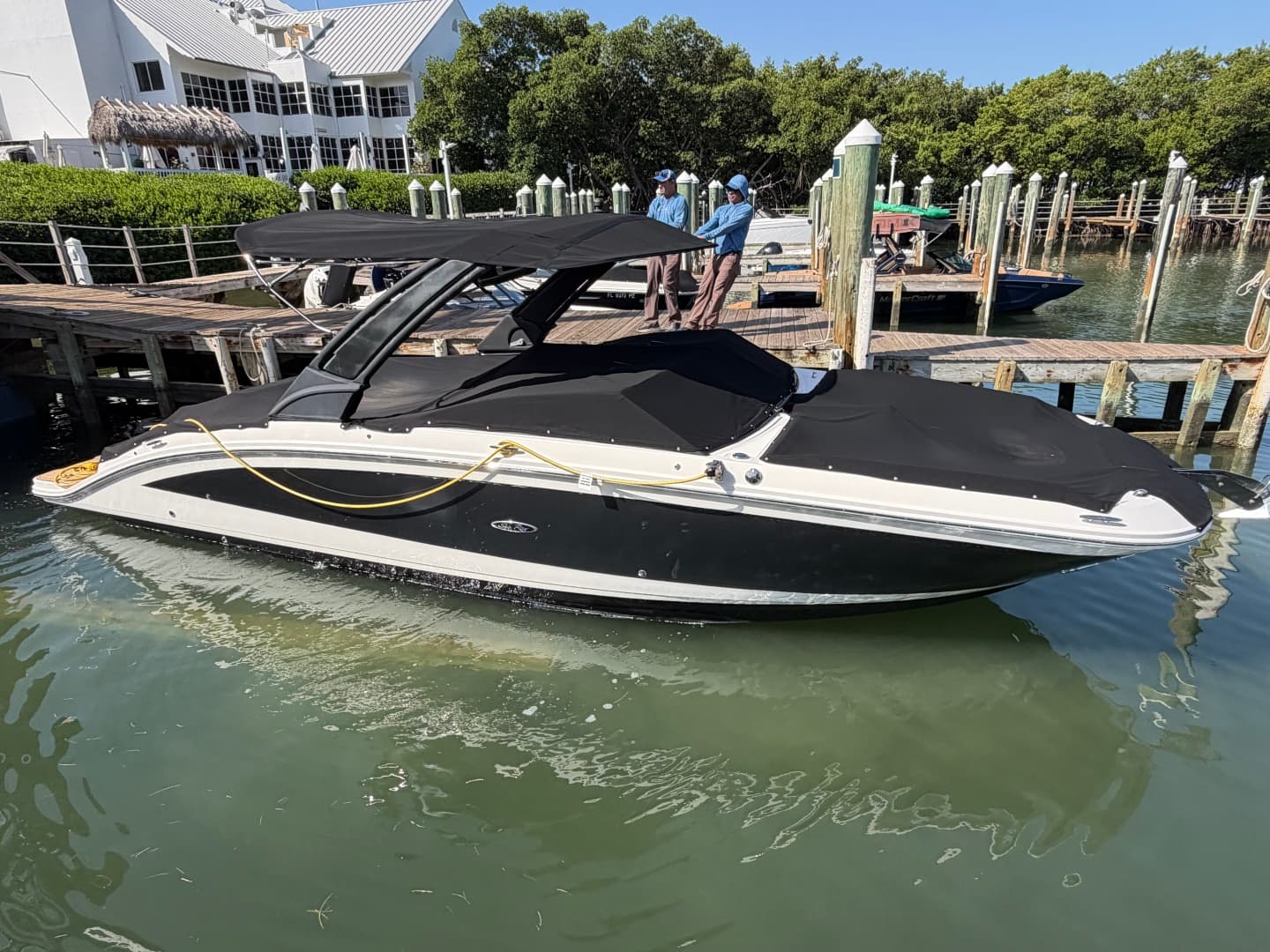 2021 Sea Ray 290 SDX — 2021 · 29' · Pre-Owned