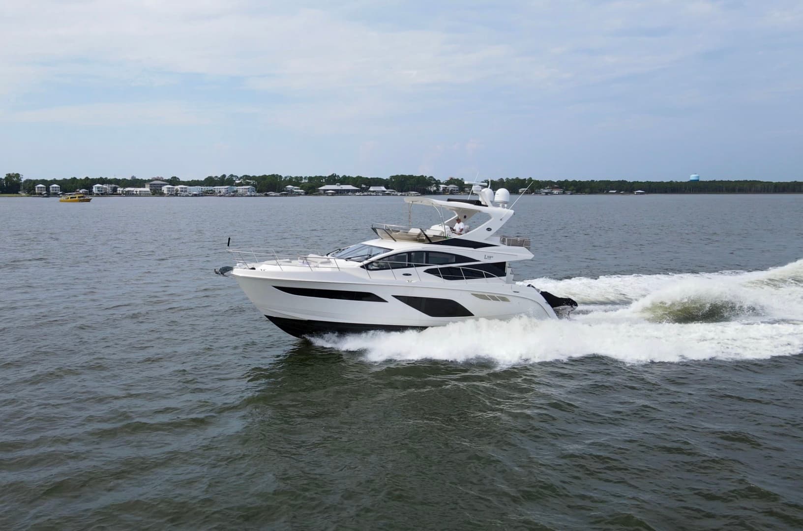 2018 Sea Ray L 550 — 2018 · 55' · Pre-Owned