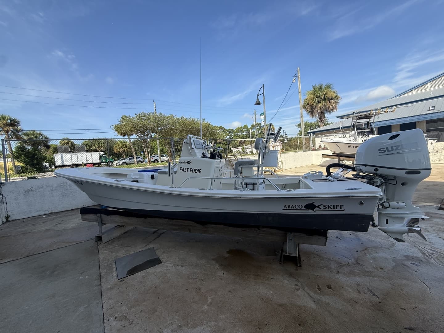 2023 Abaco — 2023 · 22' · Pre-Owned