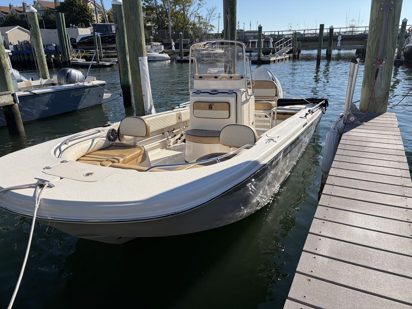 2023 Carolina Skiff 21 Ultra Elite — 2023 · 21' · Pre-Owned