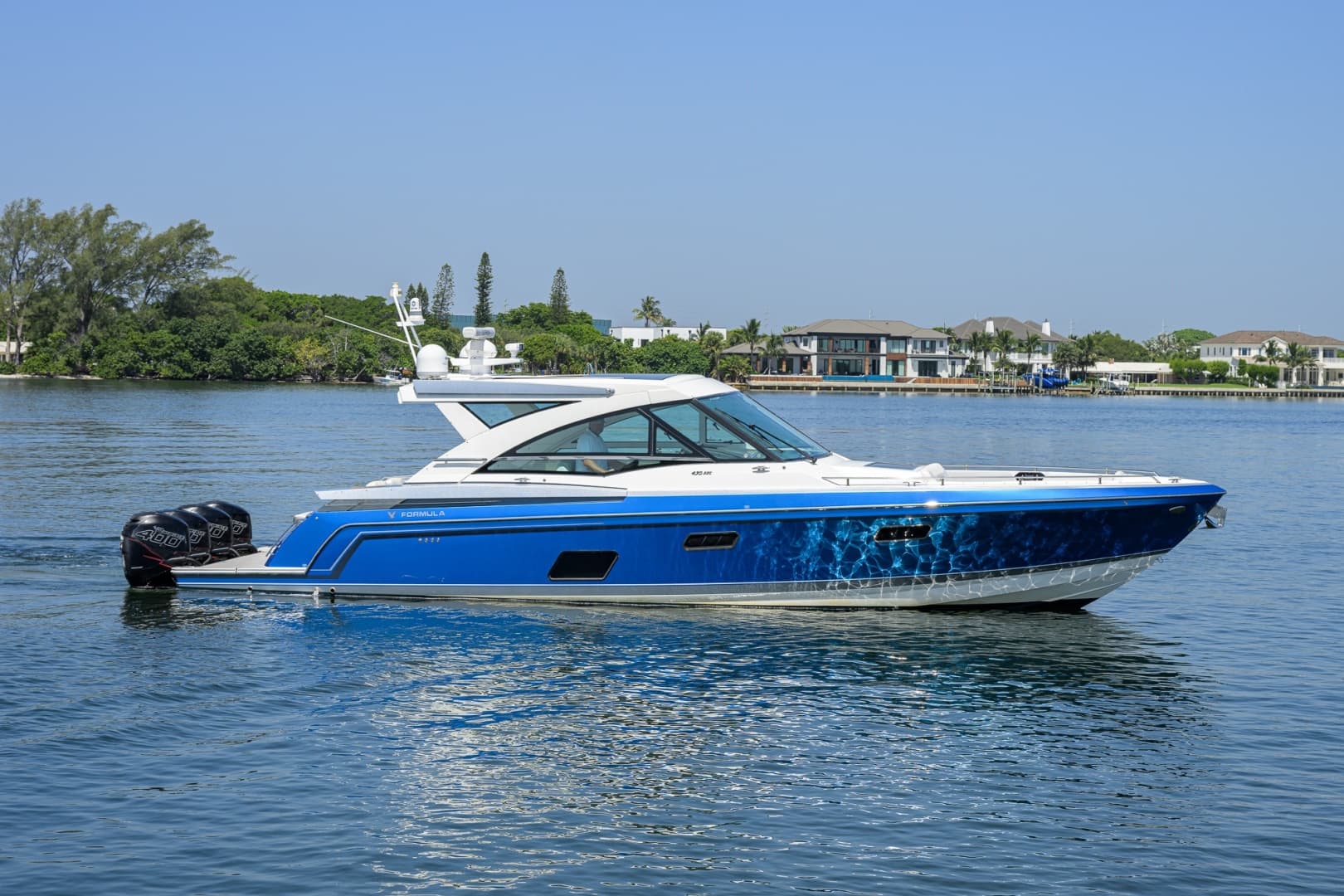 Andrea Christine — 2019 · 43' · 1 Cabin · Pre-Owned