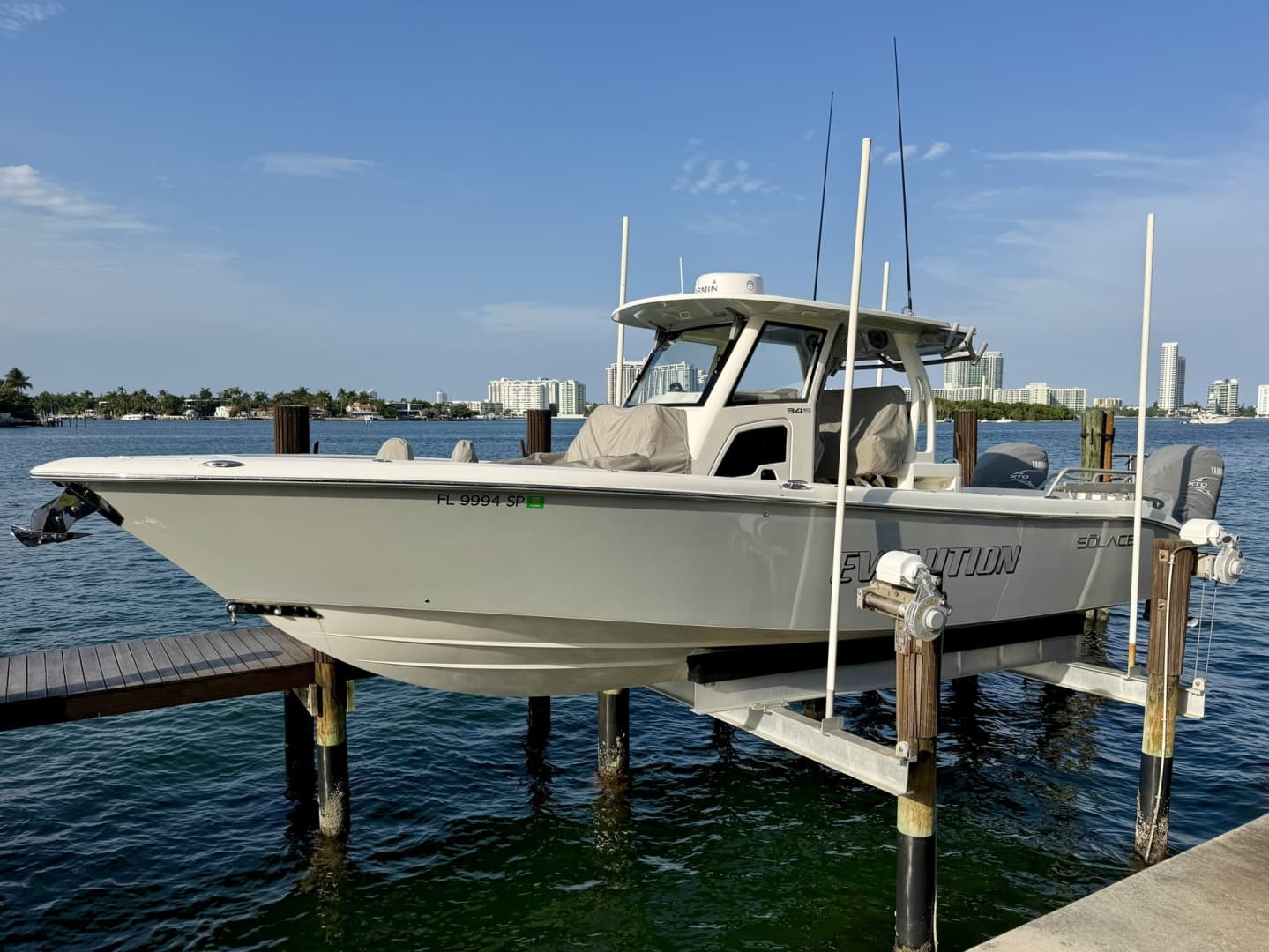 Evolution — 2020 · 34' · Pre-Owned