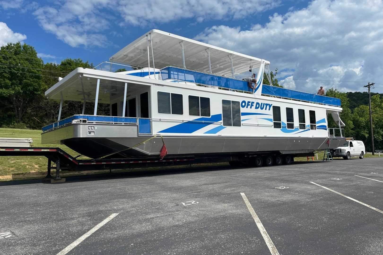 OFF DUTY — 2023 · 77' · Pre-Owned