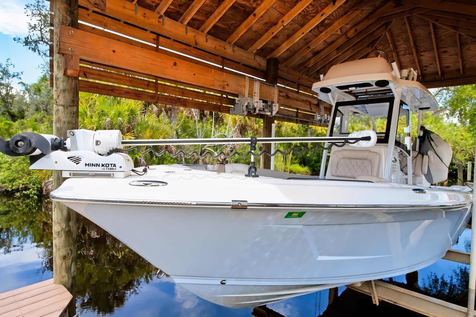 2021 Blue Wave Makaira — 2021 · 27' · Pre-Owned