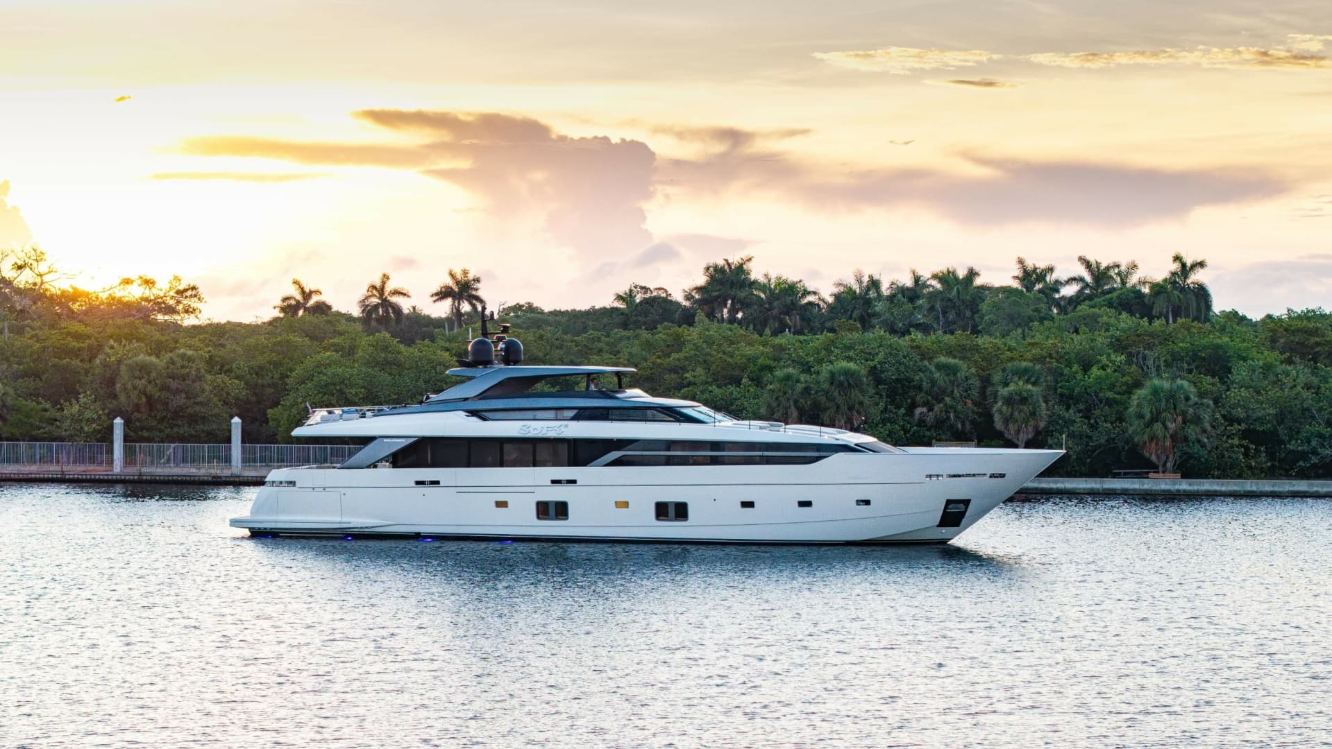 SOFI VI — 2023 · 120' · 5 Cabins · Pre-Owned