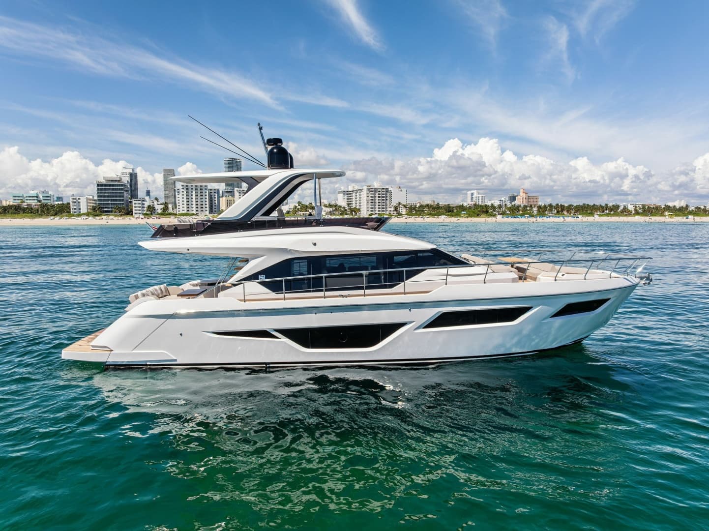 LENDAVA — 2025 · 58' · 3 Cabins · Pre-Owned