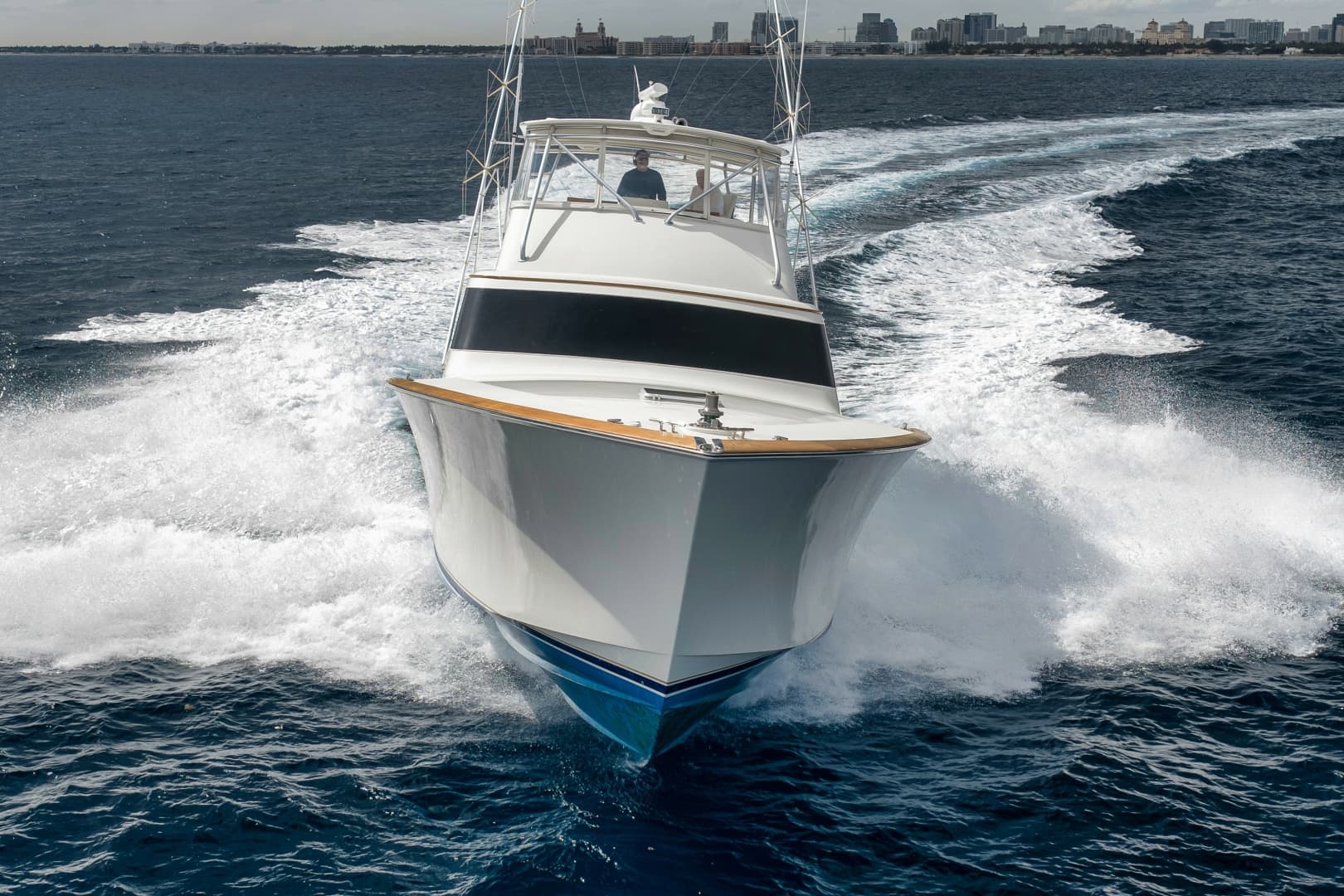 Twin Tales — 1999 · 63' · 3 Cabins · Pre-Owned
