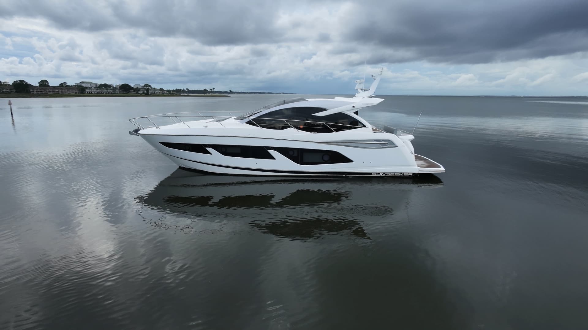 2020 Sunseeker 50 Predator — 2020 · 54' · 1 Cabin · Pre-Owned