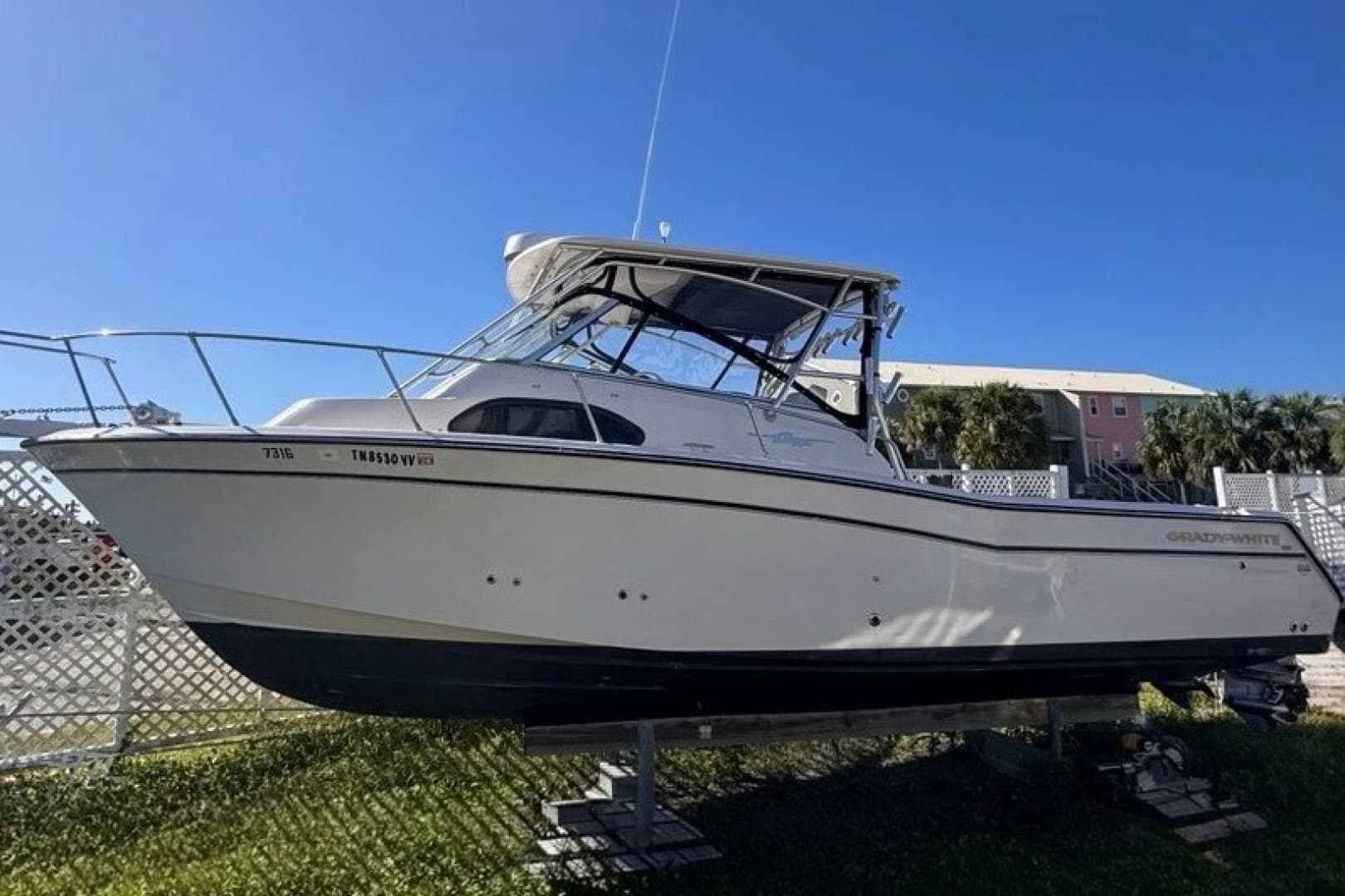 2006 Grady-White Marlin 300 — 2006 · 32' · Pre-Owned