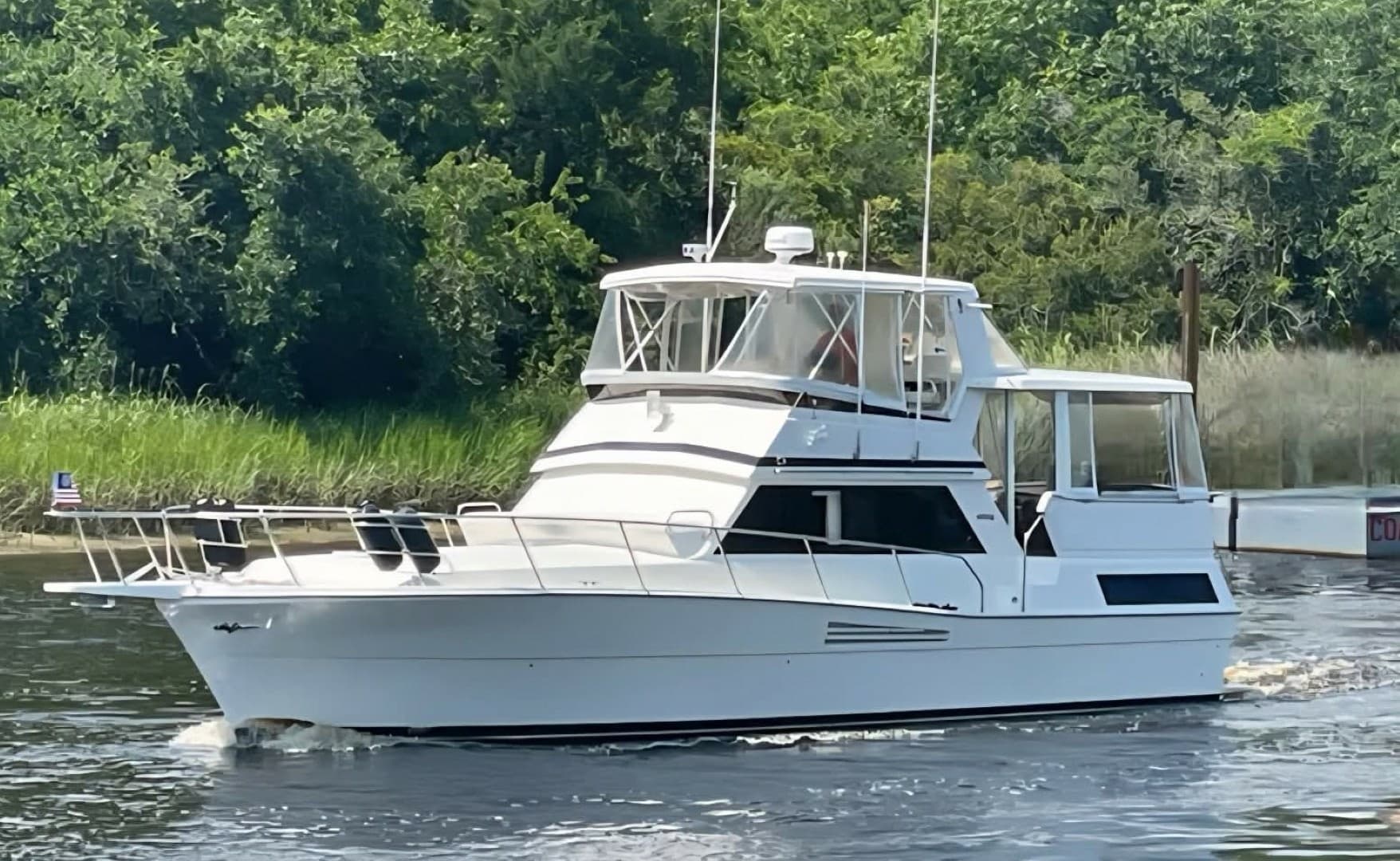 Bizz-Sea-Livn — 1990 · 44' · 2 Cabins · Pre-Owned