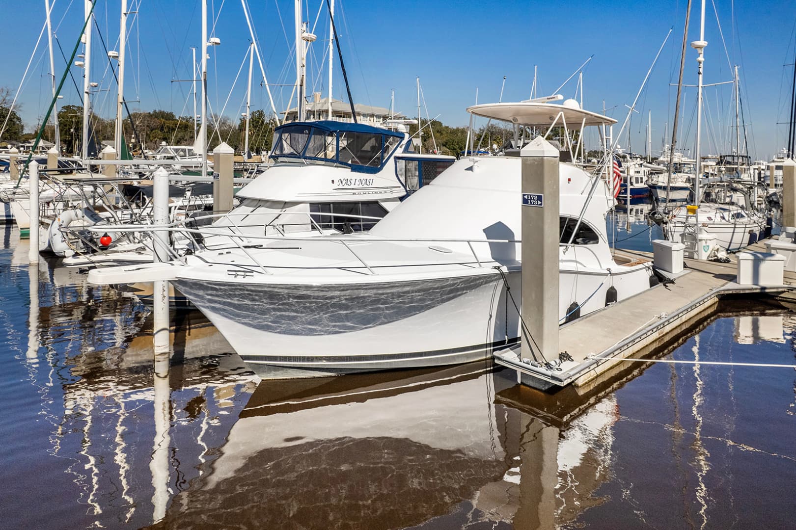 MAMASITA — 2006 · 42' · Pre-Owned