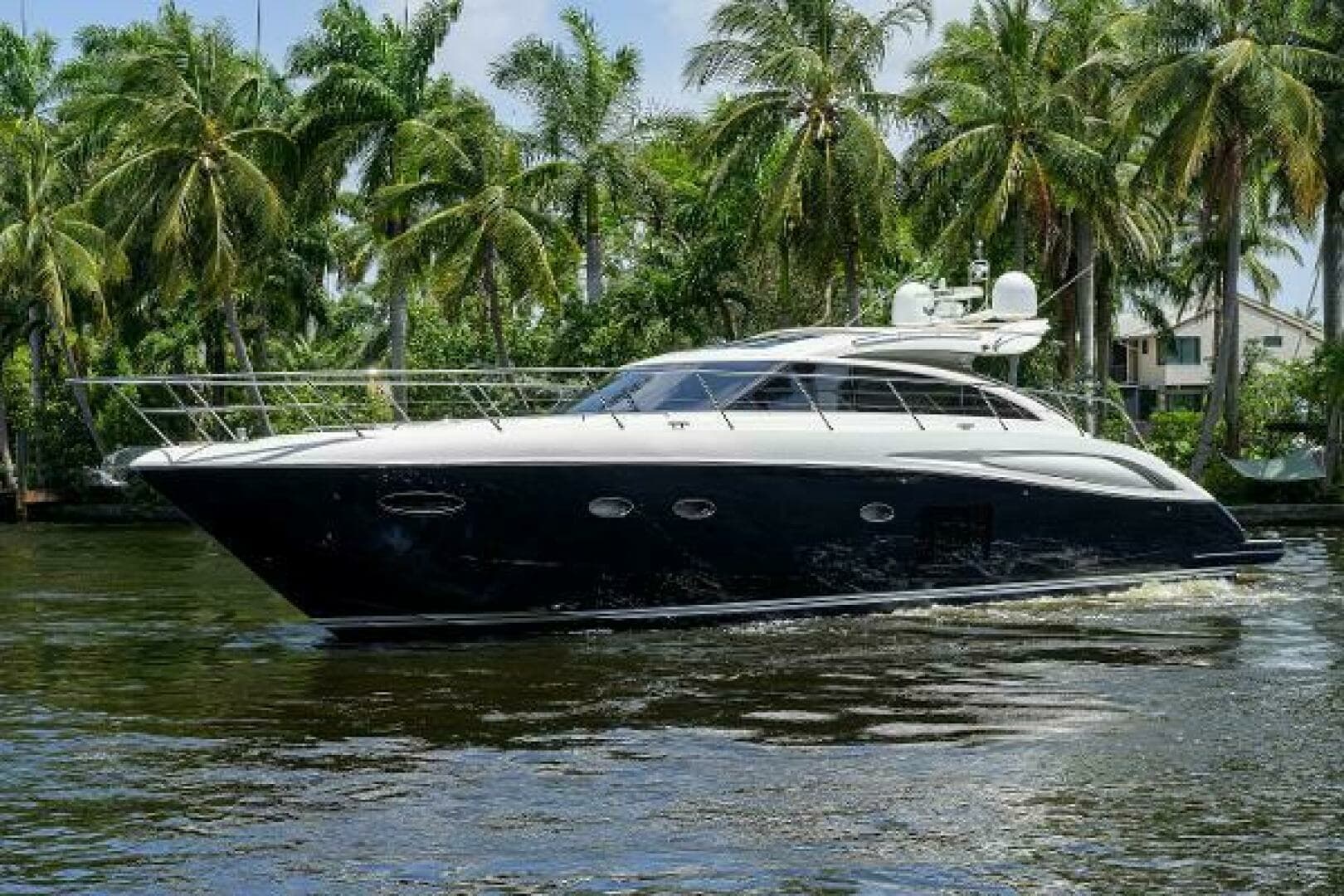 Amore Del Mar — 2013 · 62' · Pre-Owned