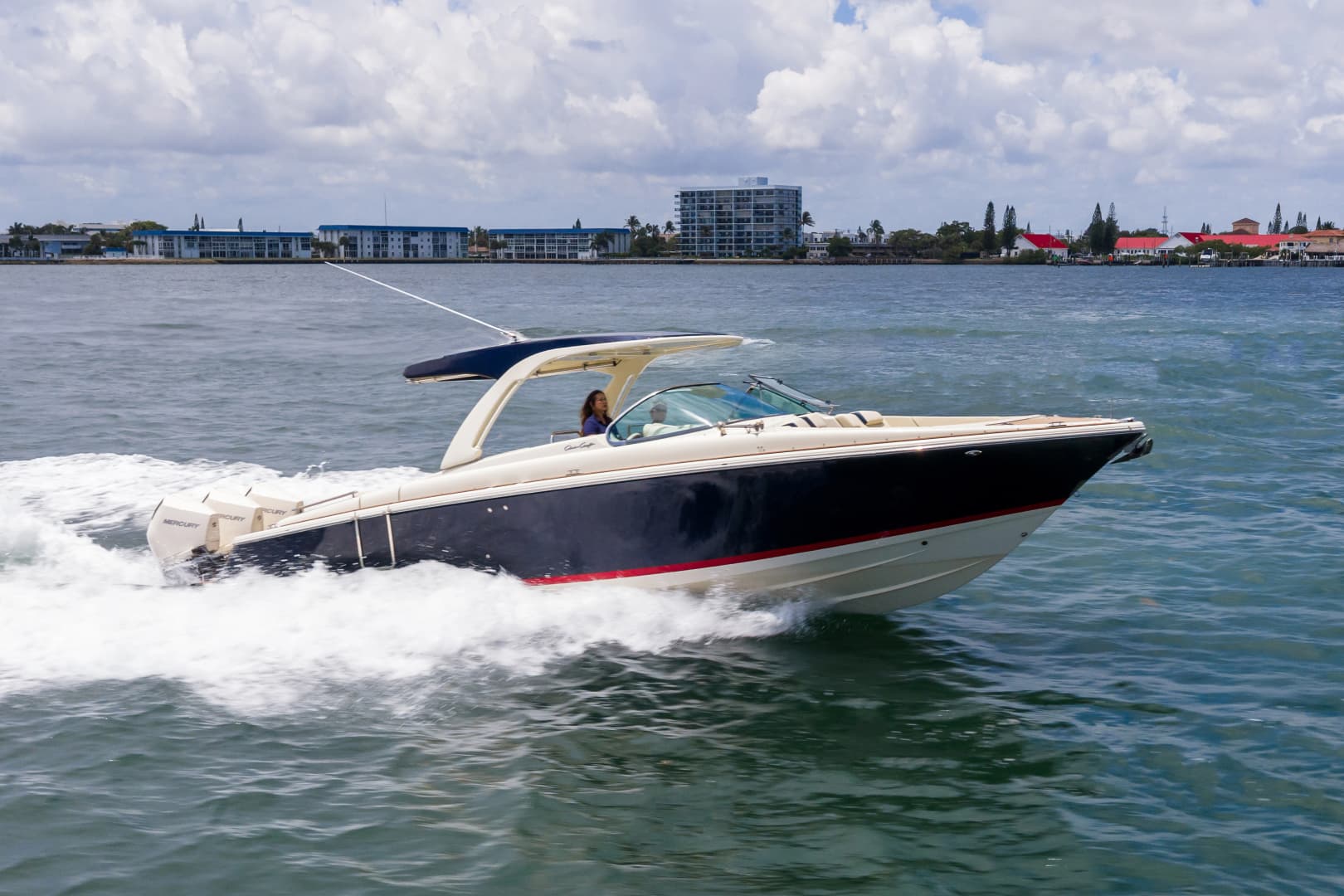 2023 Chris-Craft Launch 35 GT — 2023 · 35' · Pre-Owned