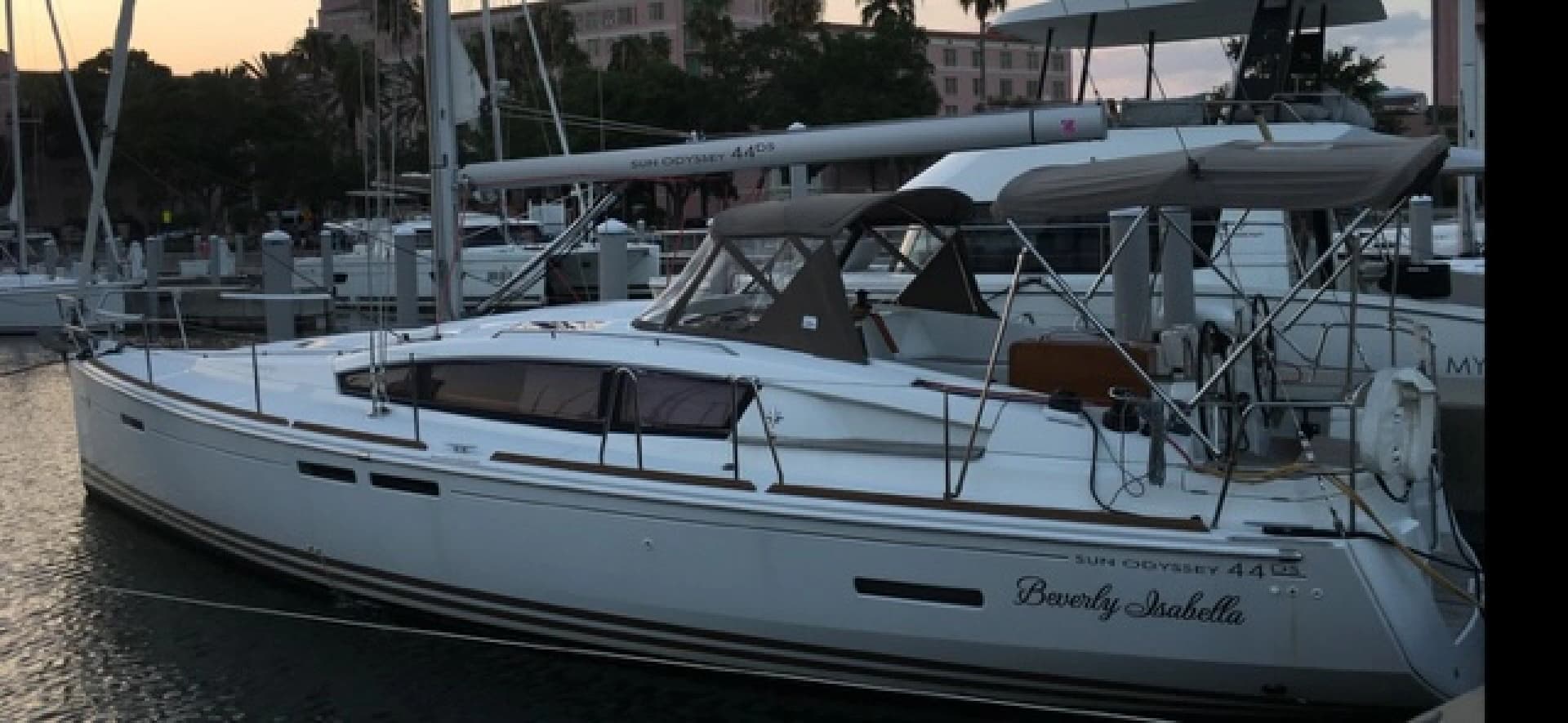Beverly Isabella — 2017 · 43' · 3 Cabins · Pre-Owned
