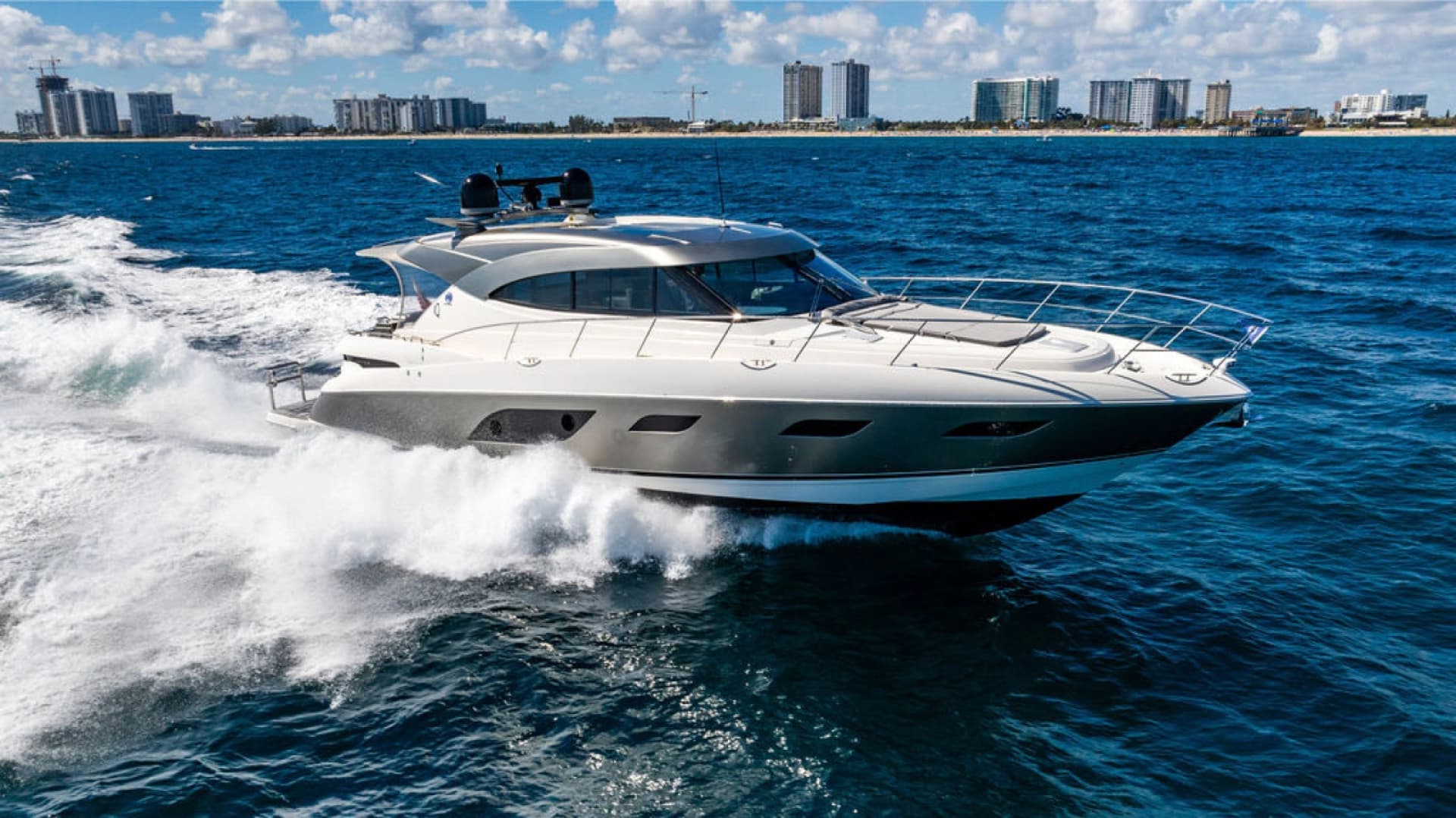 EL MAR V — 2022 · 60' · 3 Cabins · Pre-Owned
