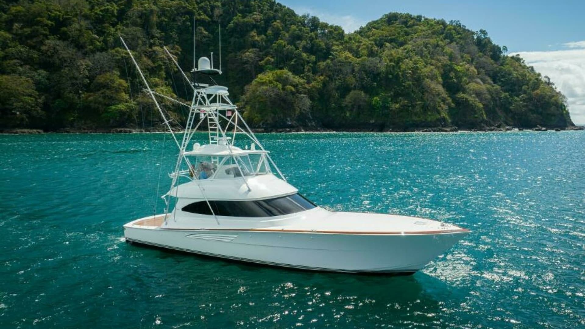 Twin Reels — 2023 · 63' · 4 Cabins · Pre-Owned