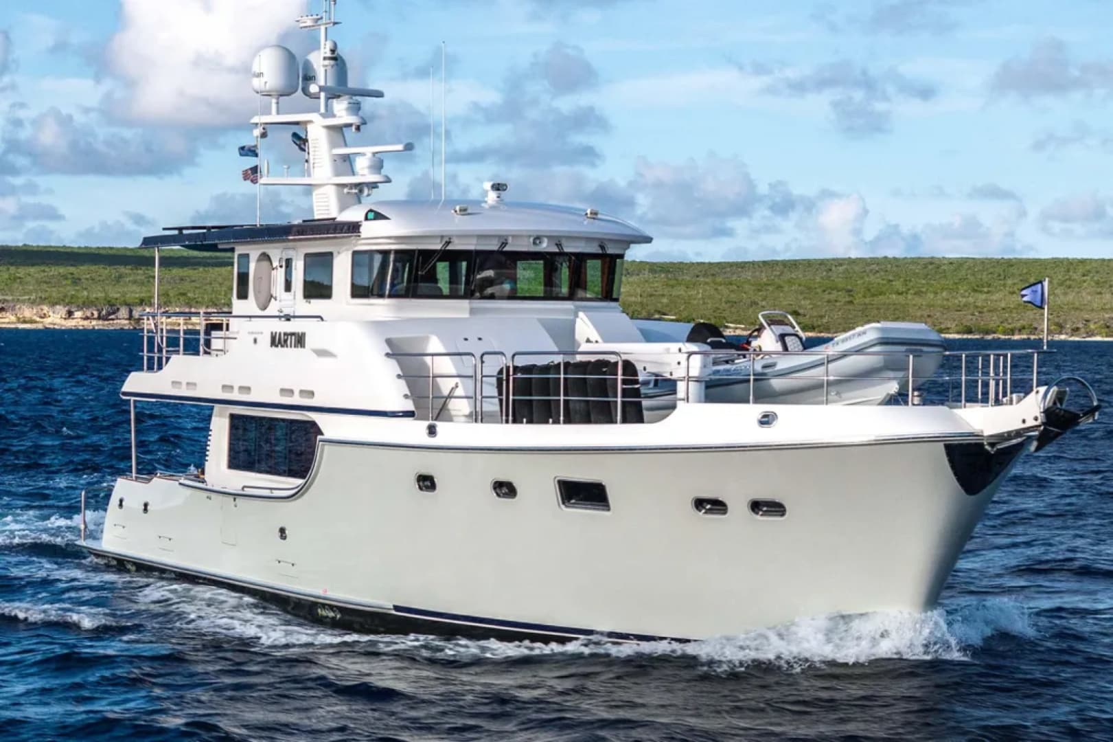 Martini — 2022 · 63' · 4 Cabins · Pre-Owned