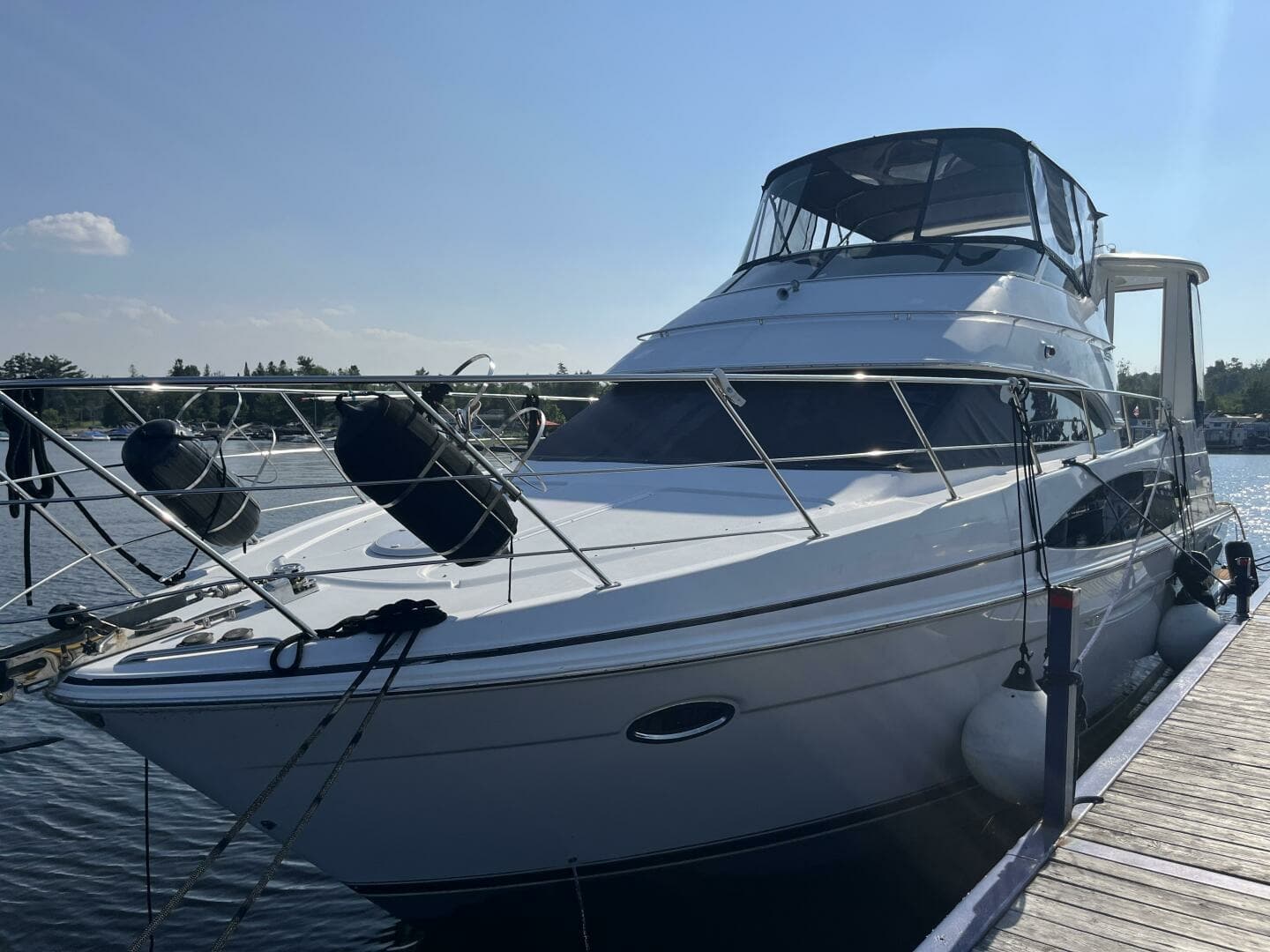 2003 Carver 444 Cockpit Motor Yacht — 2003 · 46' · Pre-Owned