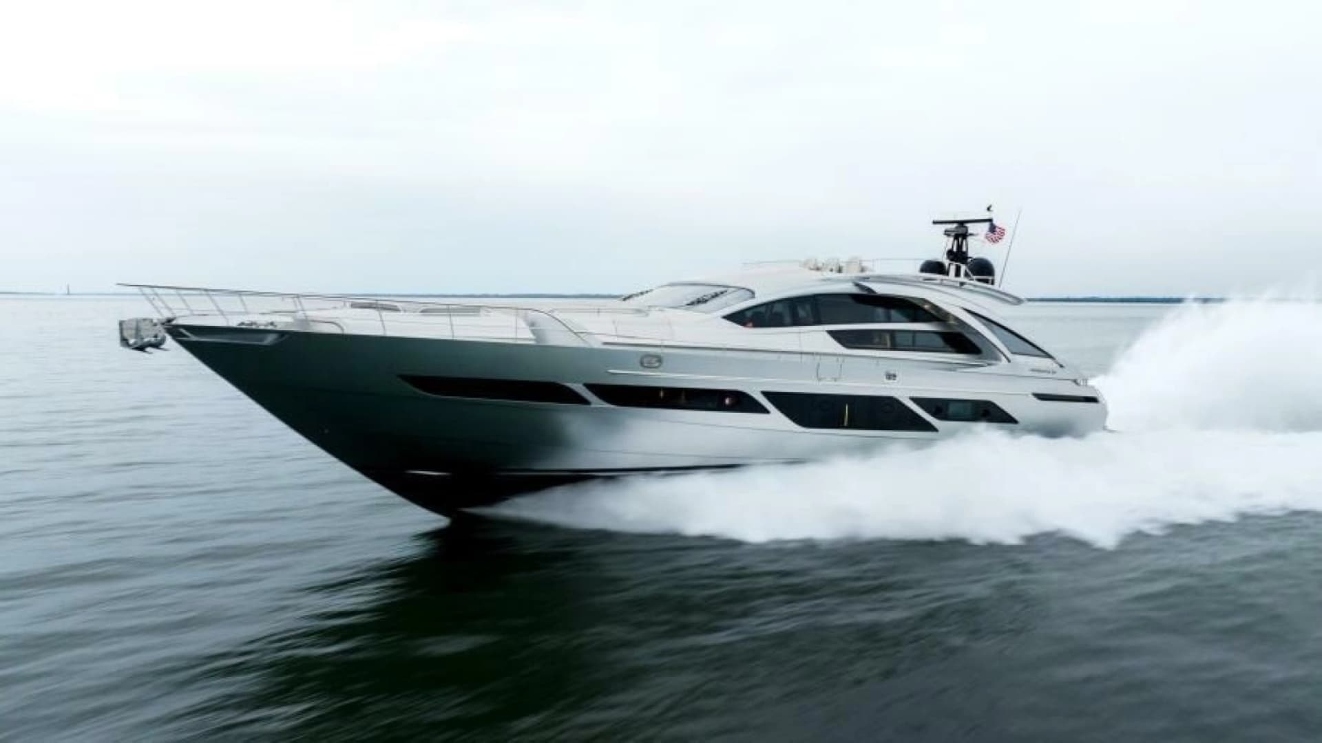 STALLION — 2022 · 92' · 4 Cabins · Pre-Owned