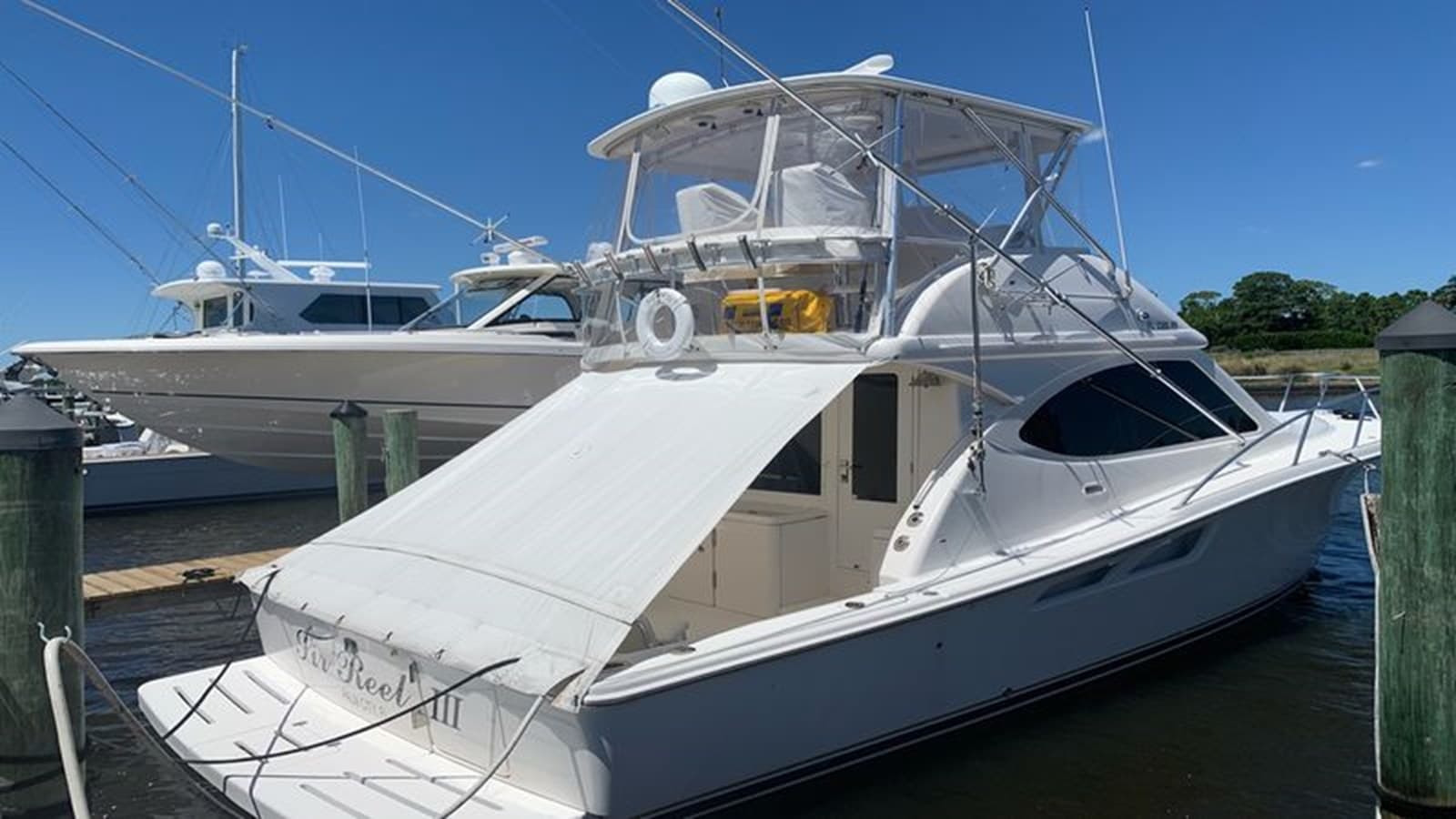 SIR REEL III — 2008 · 38.98' · 4 Cabins · Pre-Owned