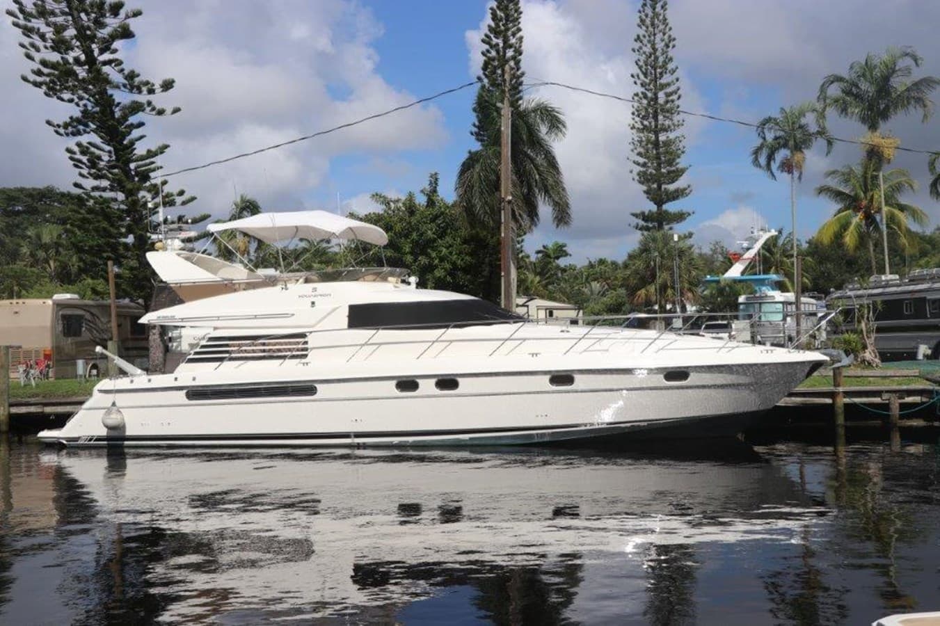 SEA SUN — 1996 · 58.99' · 3 Cabins · Pre-Owned
