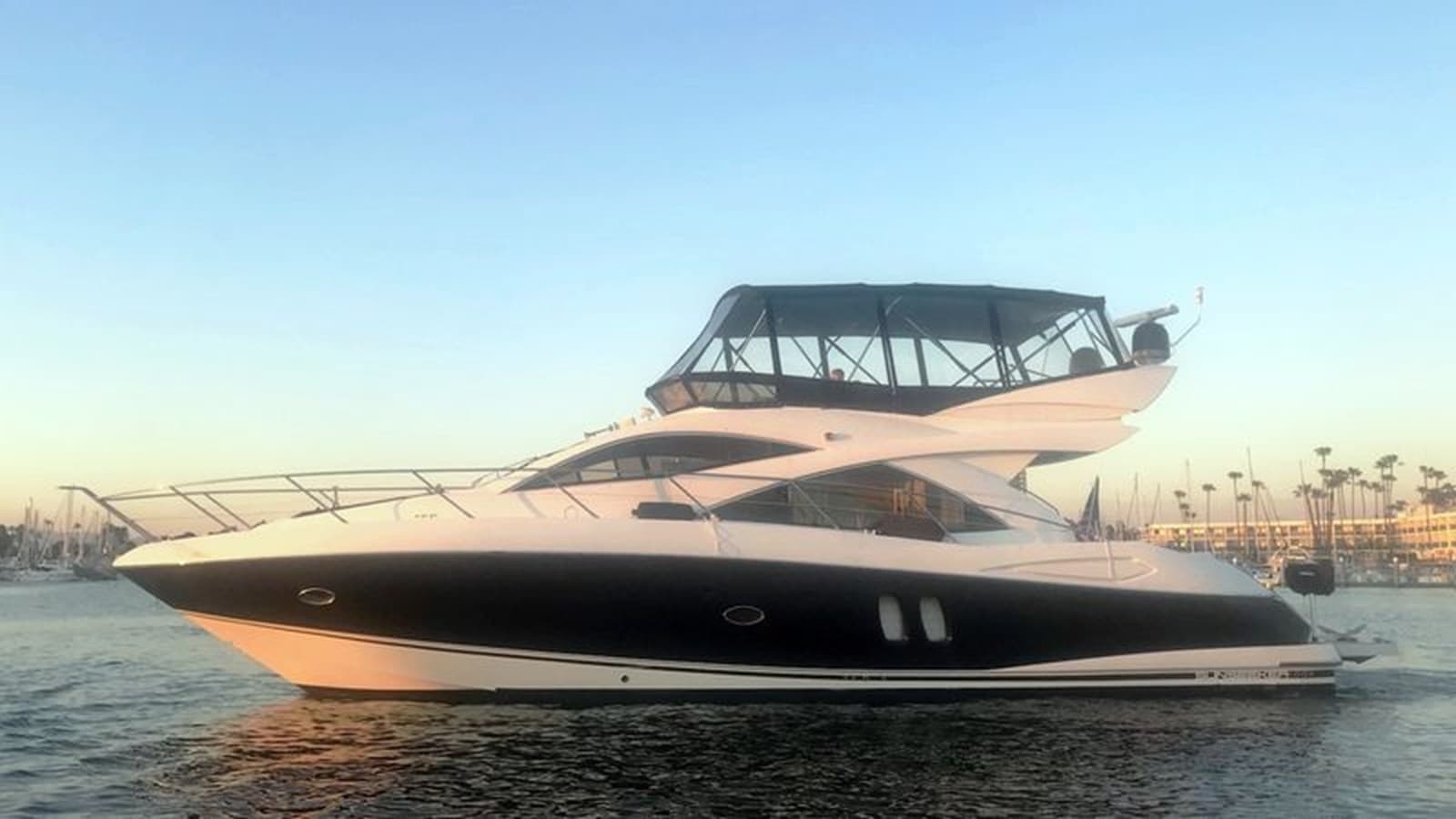 TWO SUNZ — 2006 · 49.97' · 2 Cabins · Pre-Owned