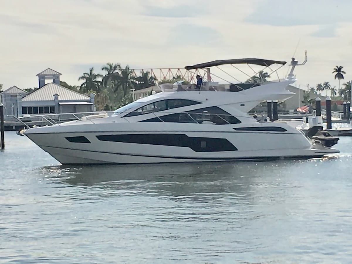SPLASH — 2015 · 54.99' · 3 Cabins · Pre-Owned