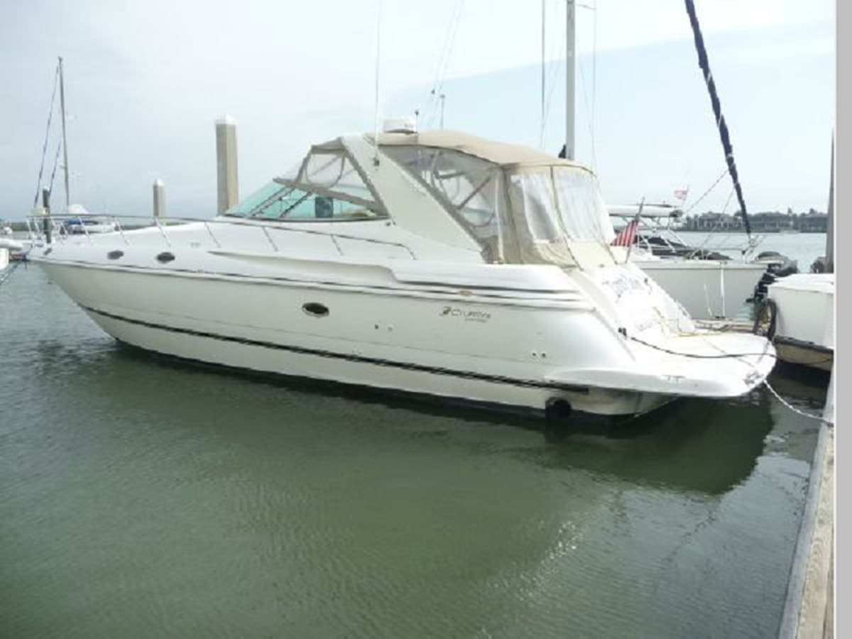 SANDY TOES — 1998 · 41.99' · 3 Cabins · Pre-Owned