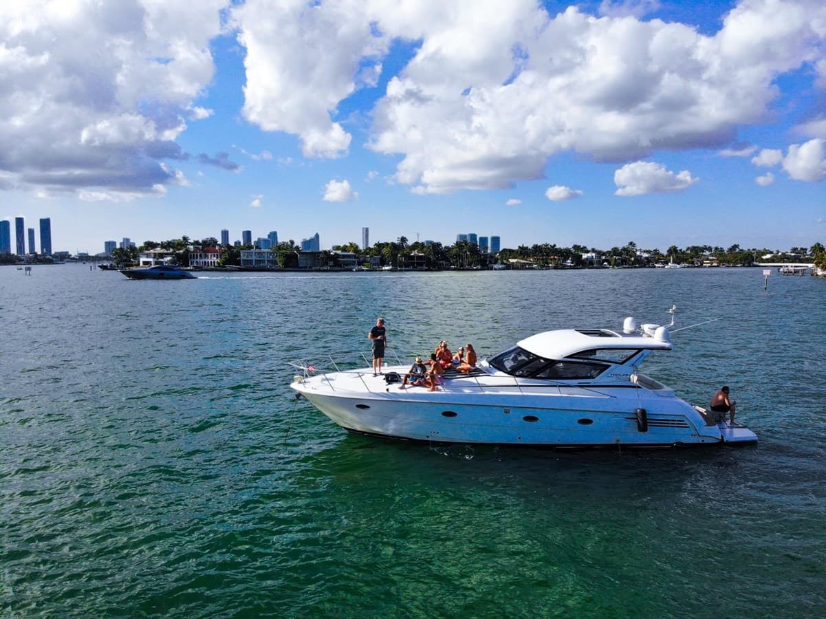 BLESSED — 2000 · 44' · 3 Cabins · Pre-Owned