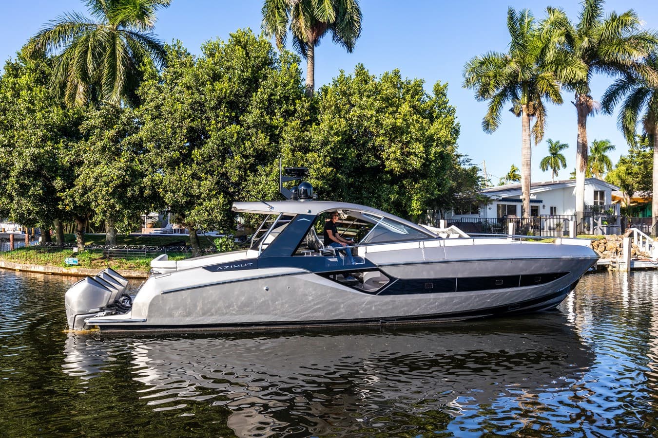 - — 2022 · 47.57' · 2 Cabins · Pre-Owned