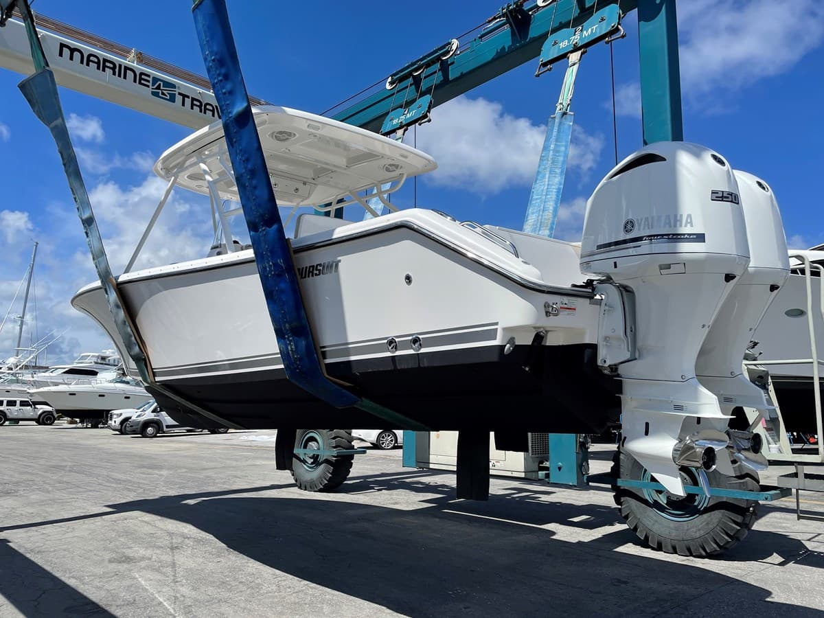 PURSUIT 280 SPORT — 2015 · 27.99' · Pre-Owned