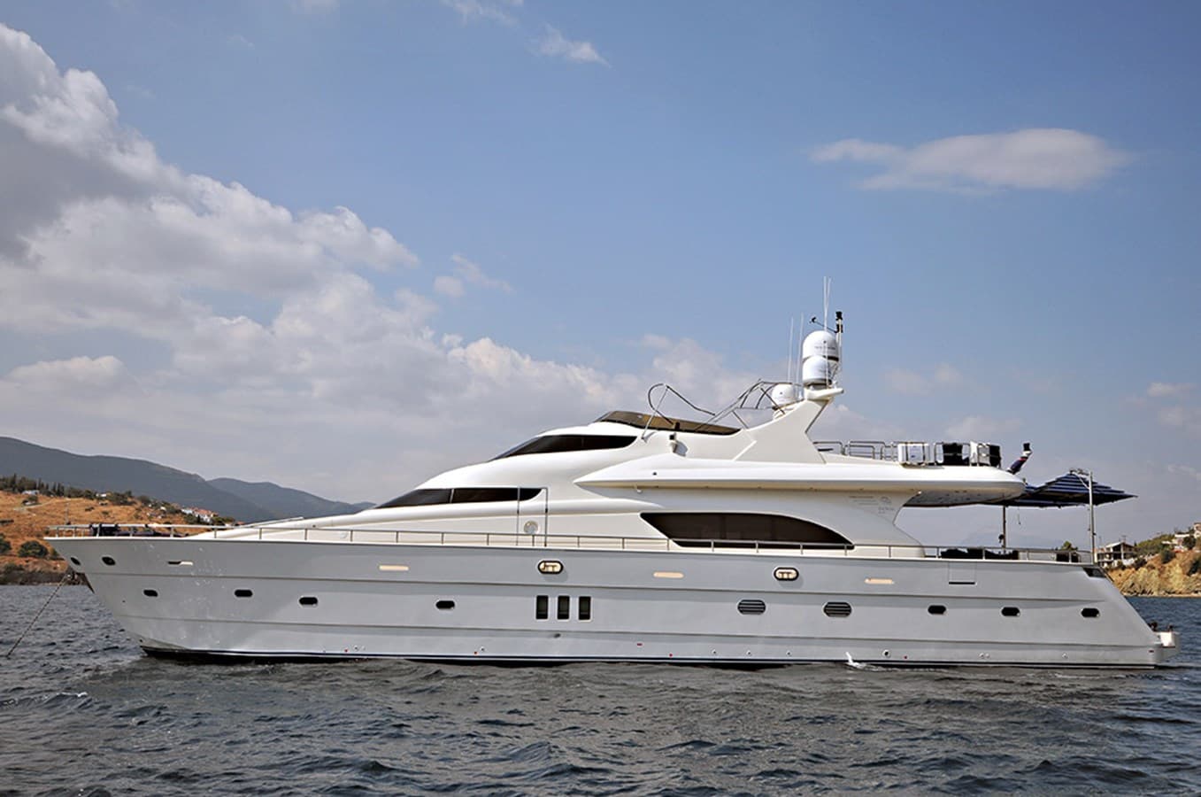 SERDAL — 2013 · 85.3' · 4 Cabins · Pre-Owned