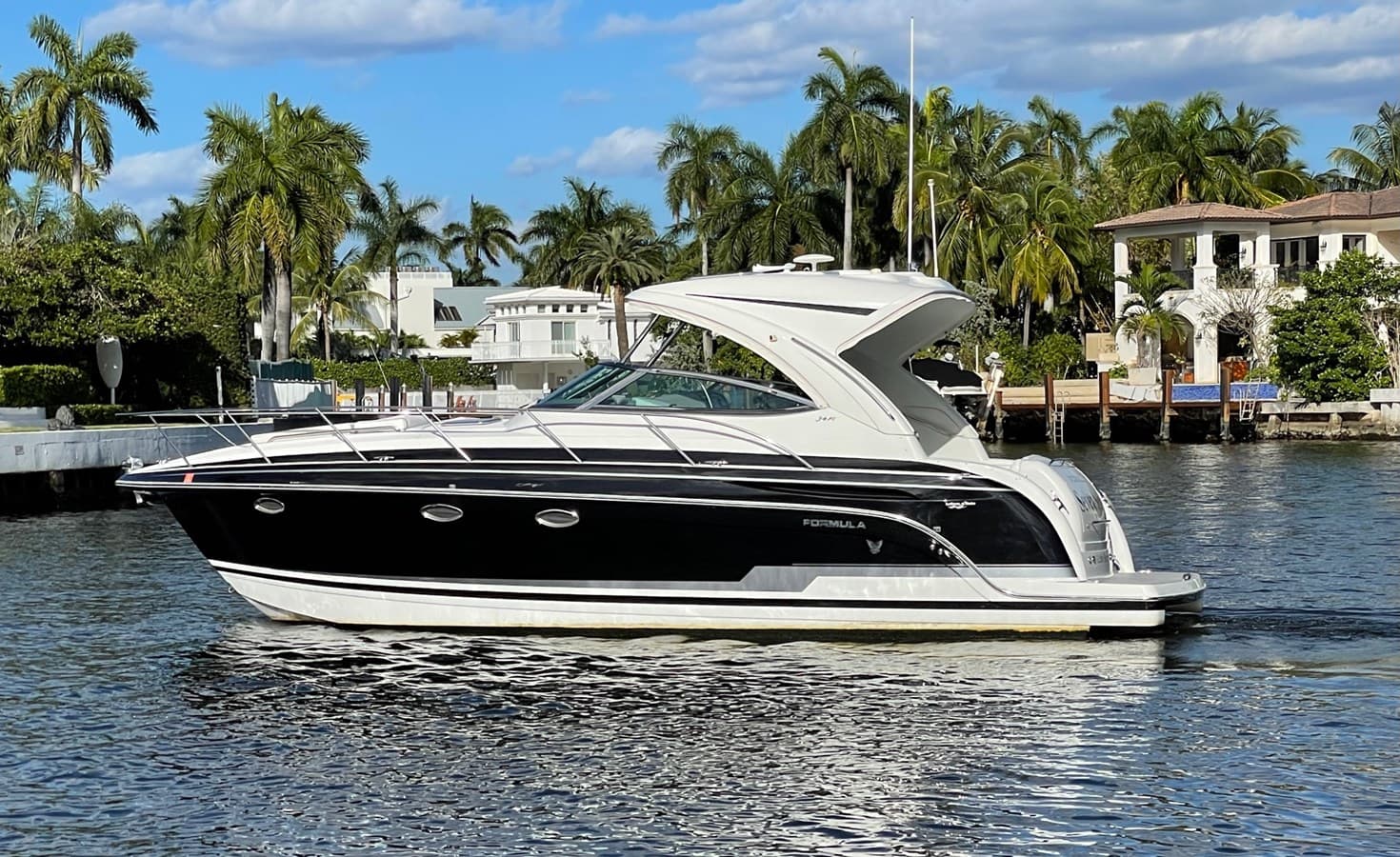 SEVEN SEAS — 2015 · 35.56' · 1 Cabin · Pre-Owned