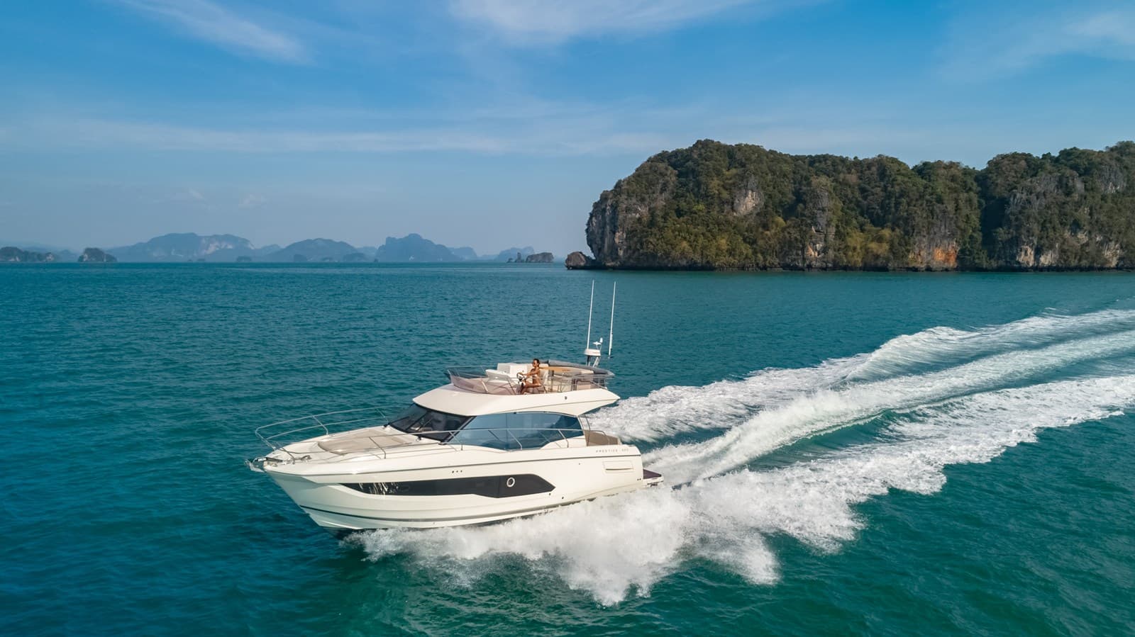 PRESTIGE 420 — 2022 · 42.81' · 2 Cabins · Pre-Owned